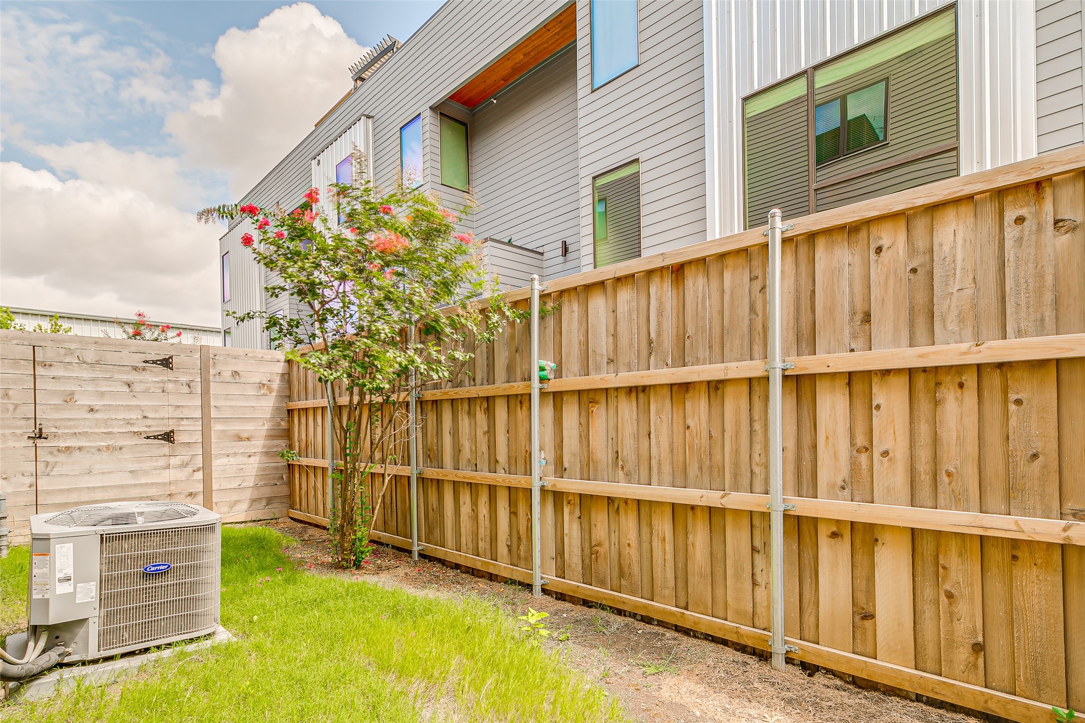 2707 Kimsey Drive Dallas TX 75235
