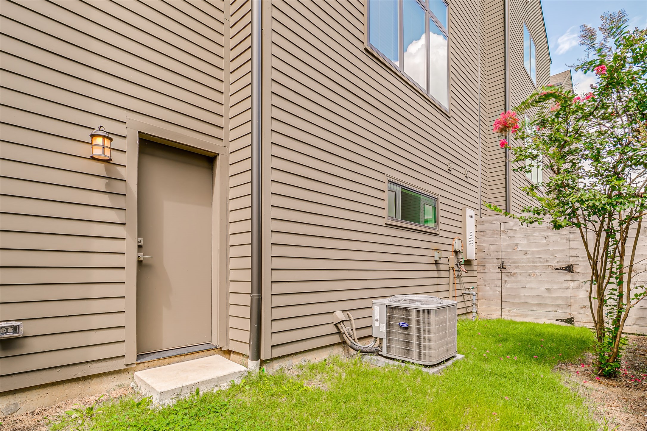 2707 Kimsey Drive Dallas TX 75235