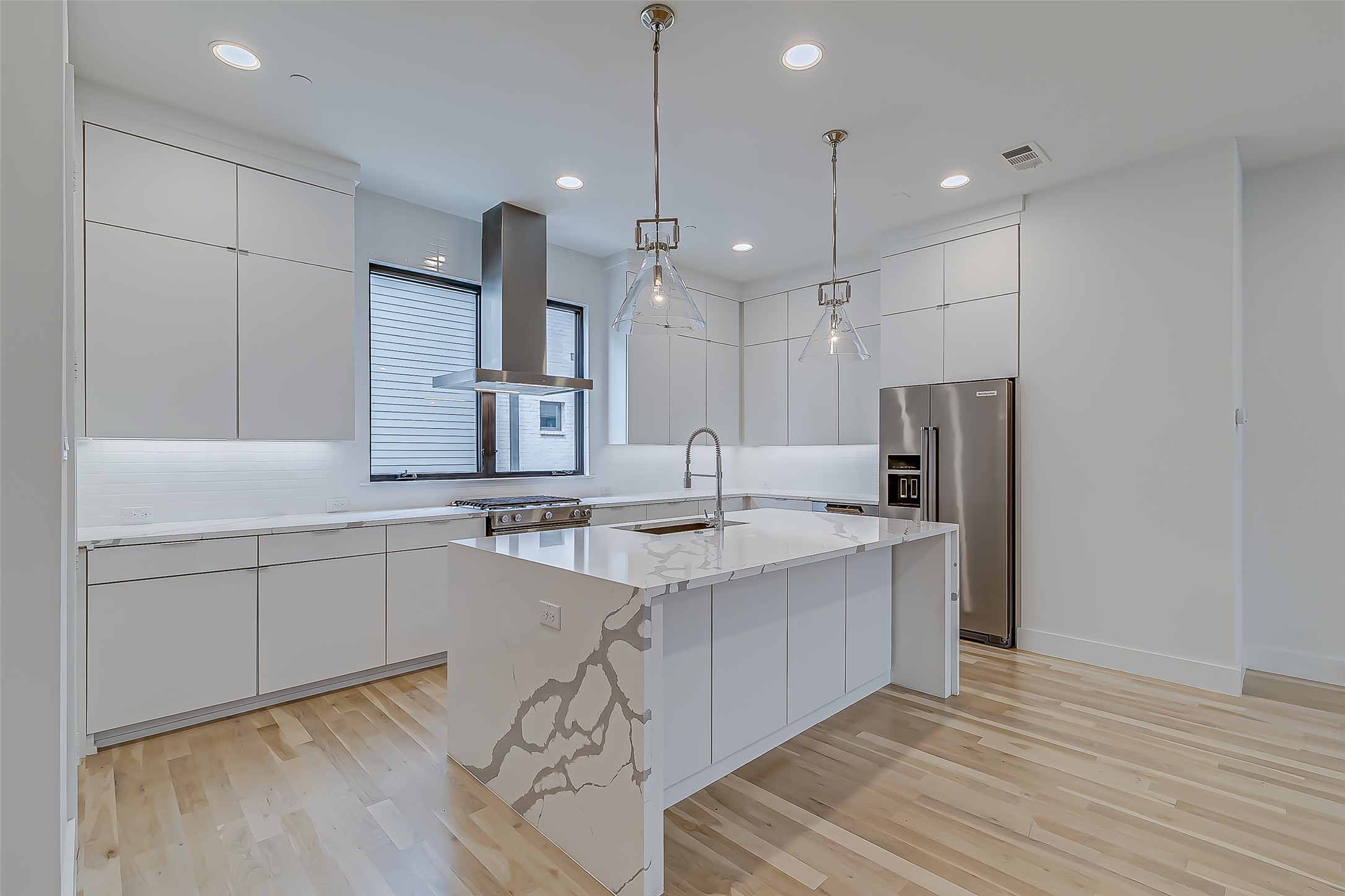 2707 Kimsey Drive Dallas TX 75235