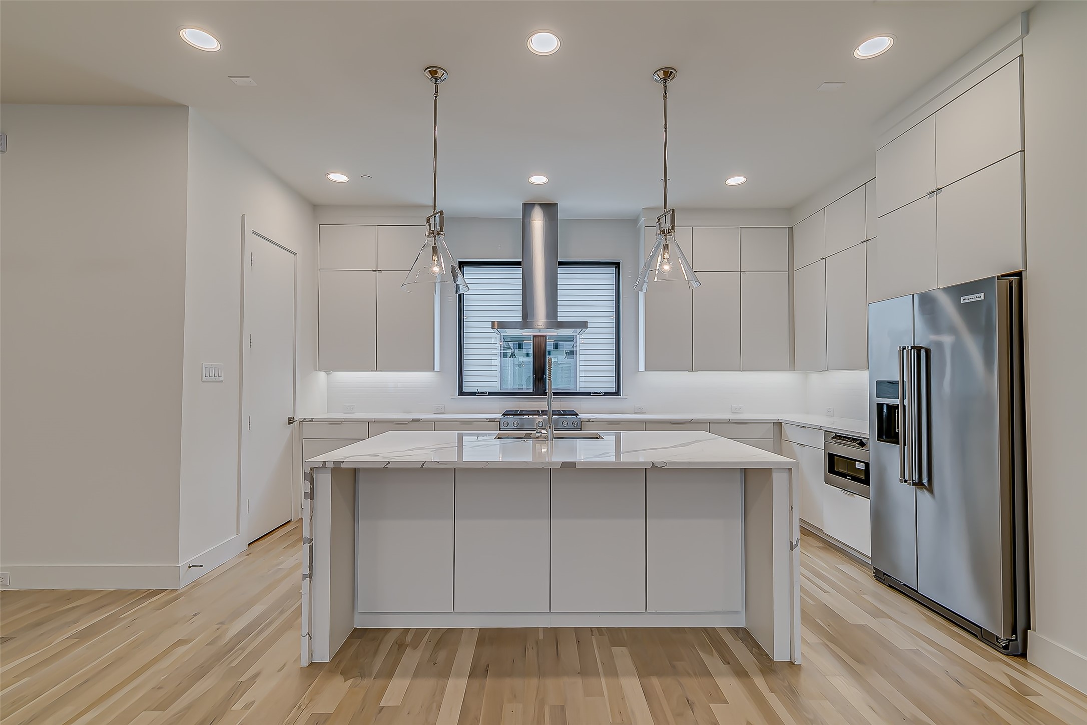 2707 Kimsey Drive Dallas TX 75235