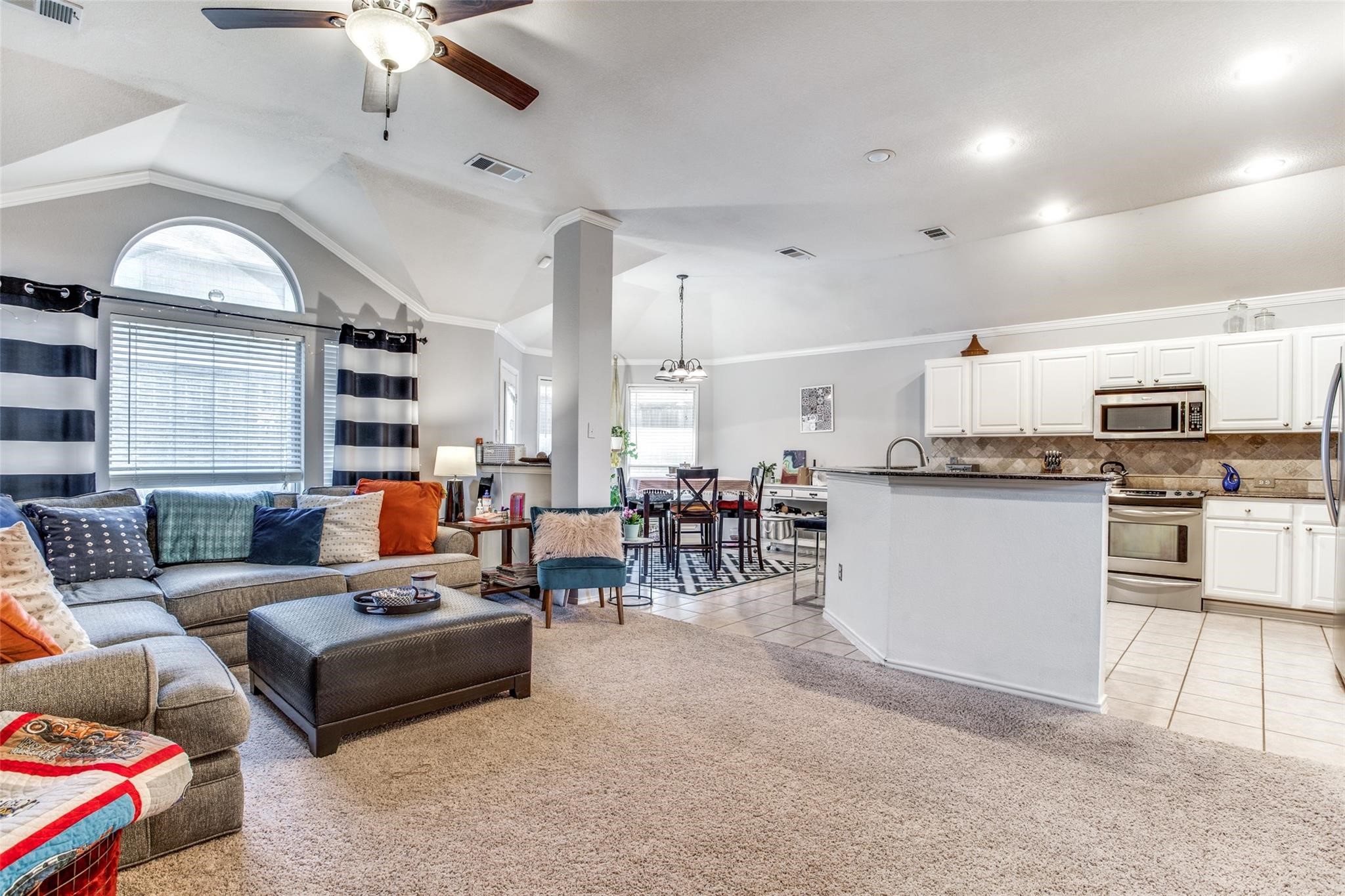 615 Delores Drive Grand Prairie TX 75052