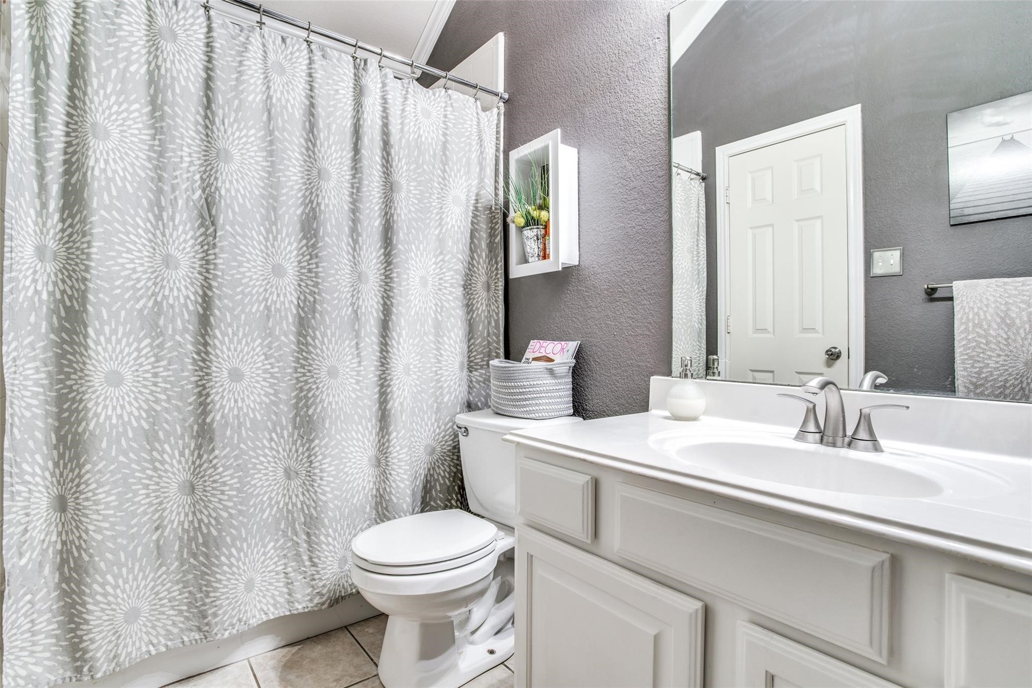 615 Delores Drive Grand Prairie TX 75052