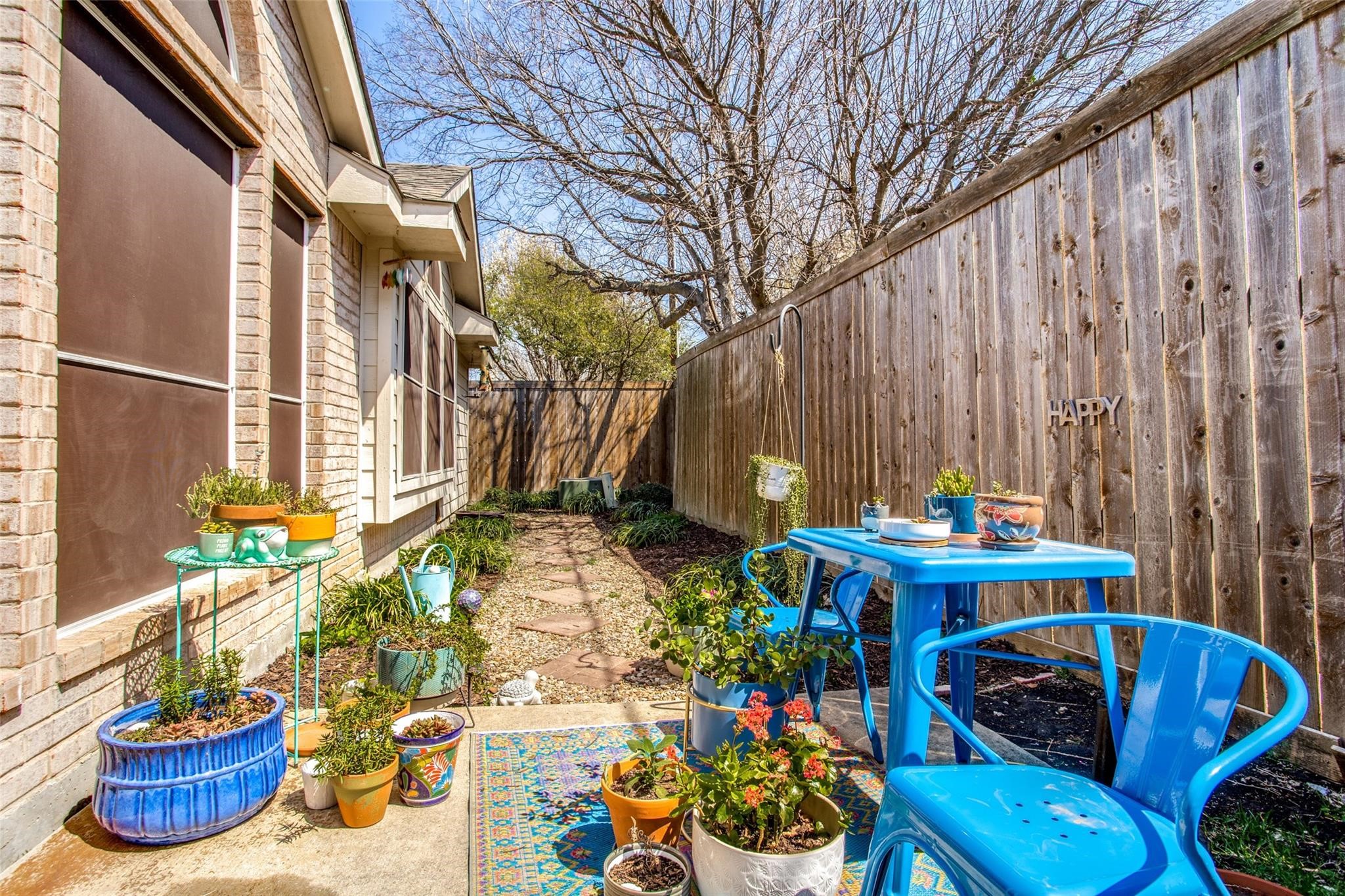 615 Delores Drive Grand Prairie TX 75052