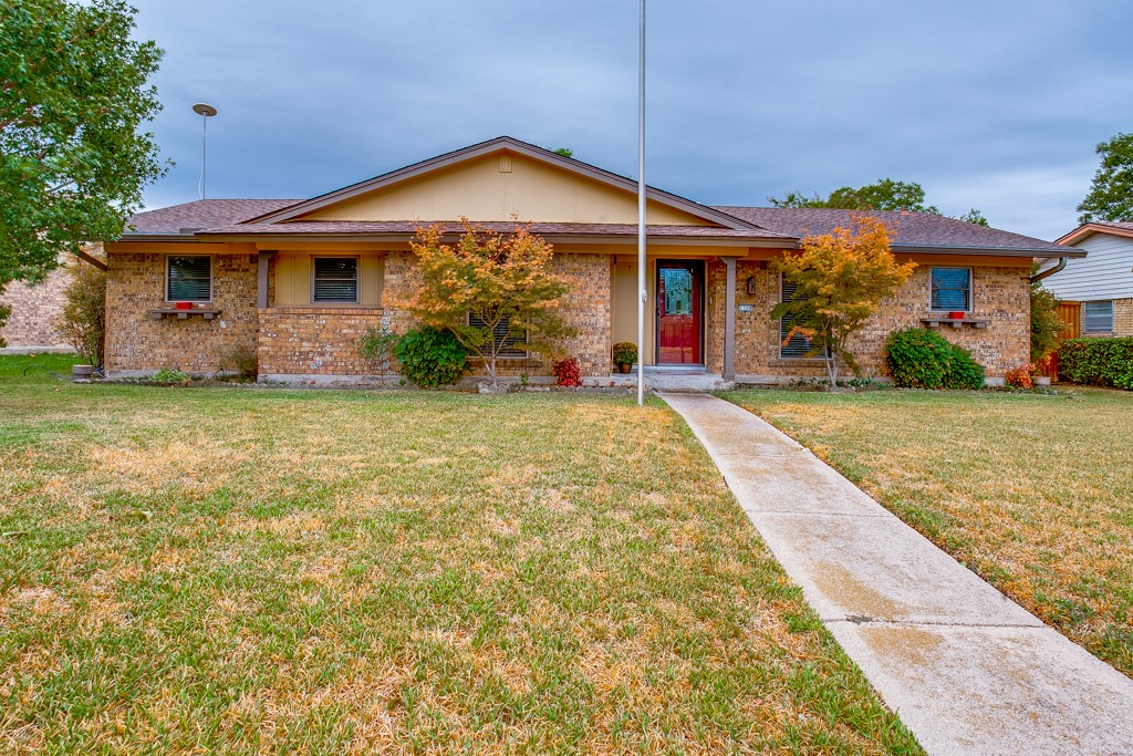 1308 Grinnell Drive Richardson TX 75081