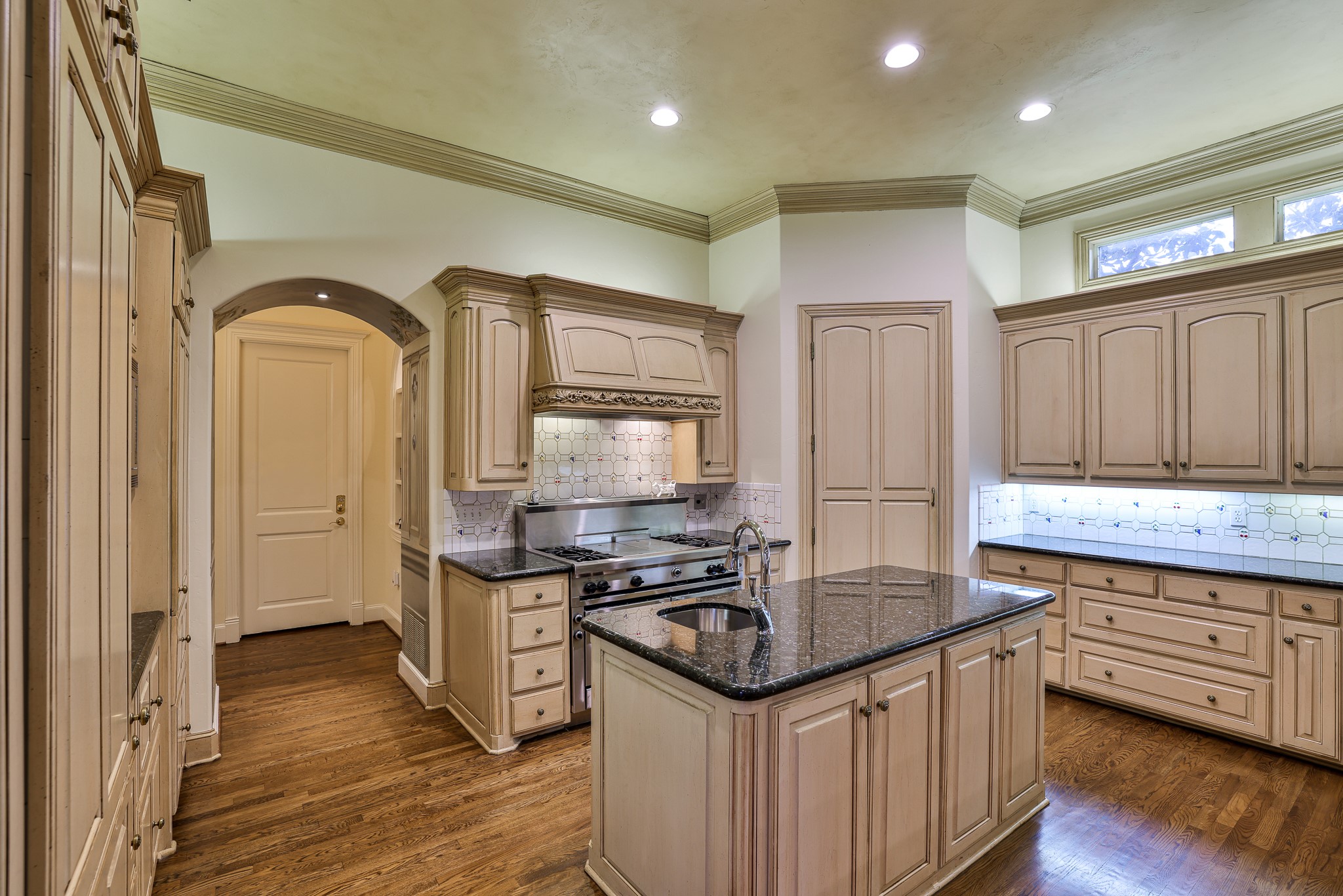 6805 Laurel Valley Drive Fort Worth TX 76132
