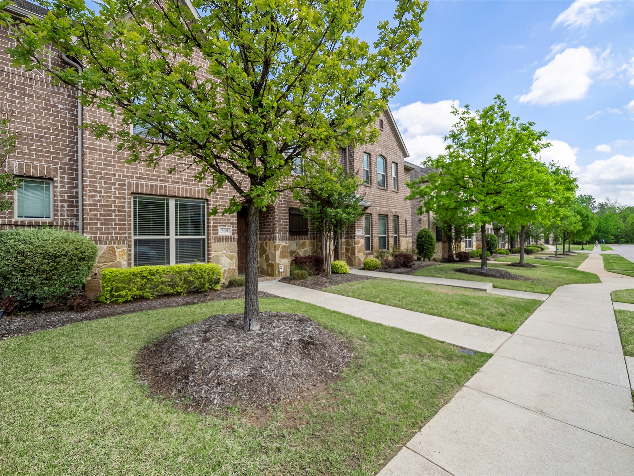 309 Tottenham Court Mckinney TX 75072