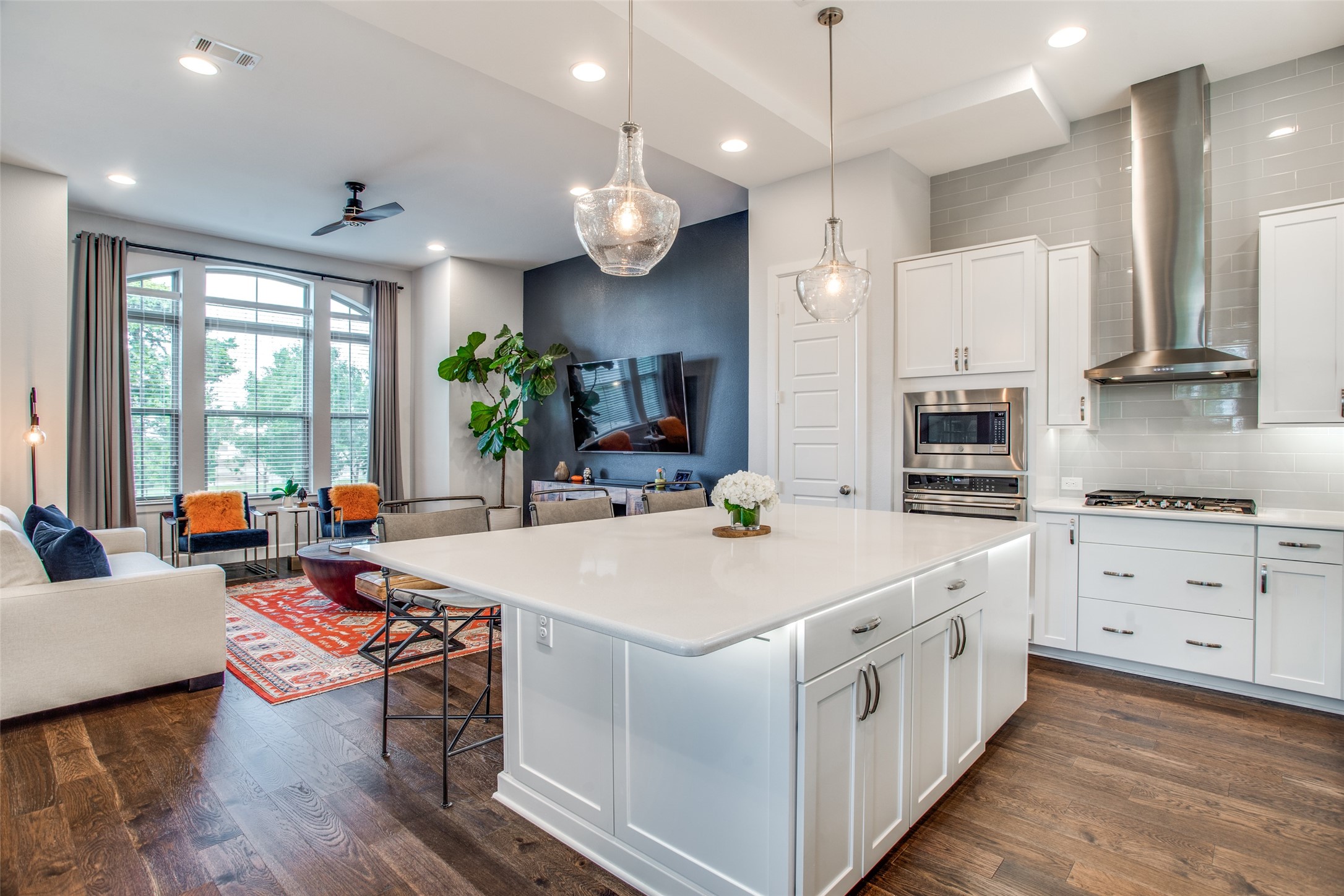 1976 Kessler Heights Lane Dallas TX 75208