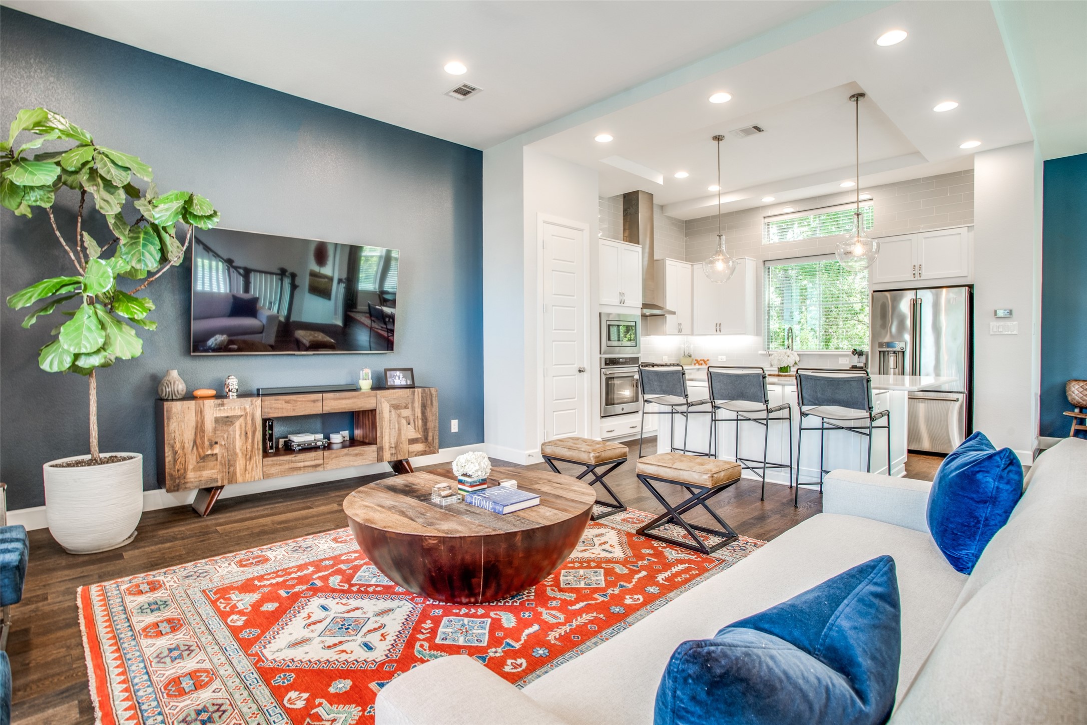 1976 Kessler Heights Lane Dallas TX 75208
