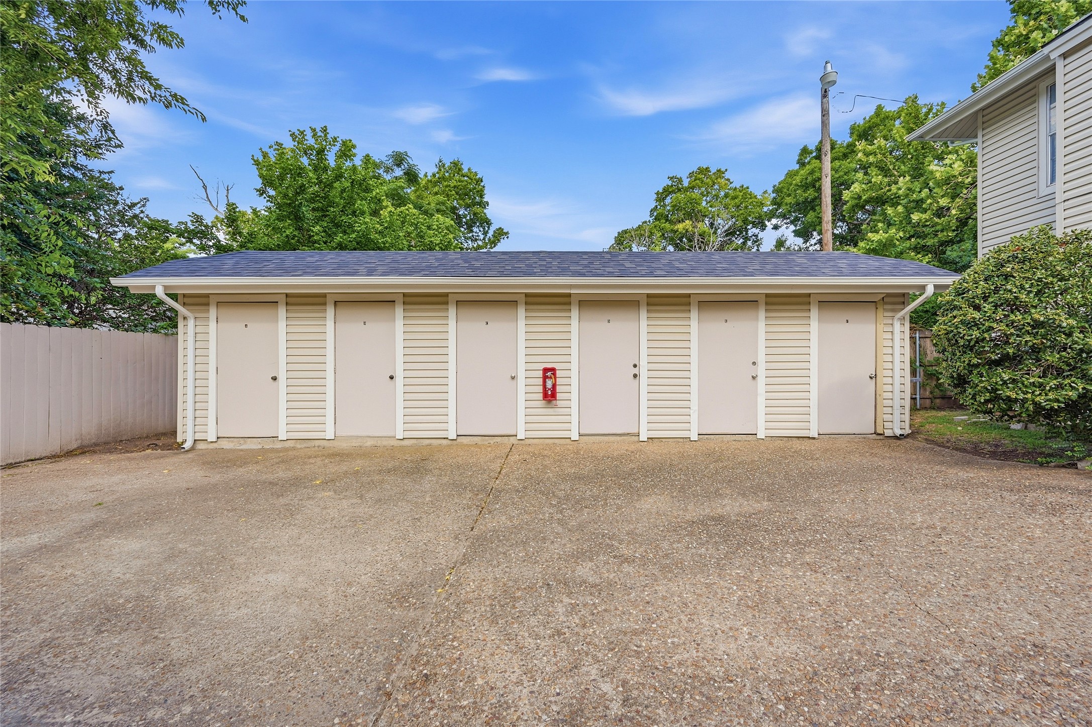 914 W Washington Street Sherman TX 75092