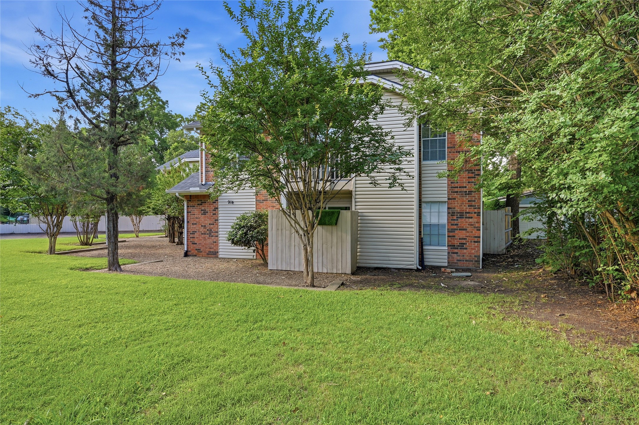 914 W Washington Street Sherman TX 75092