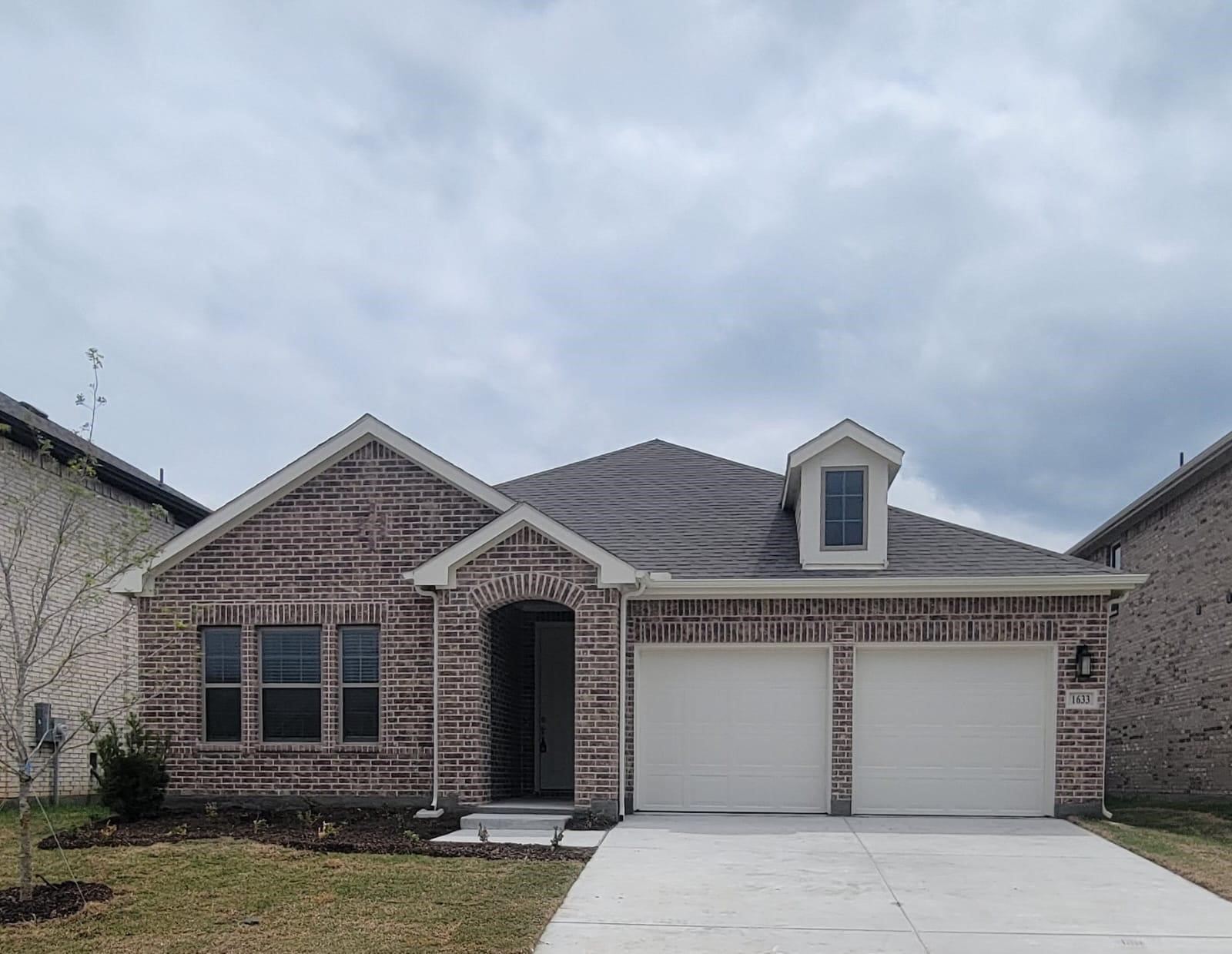 1633 Pine Valley Drive Fort Worth TX 76052