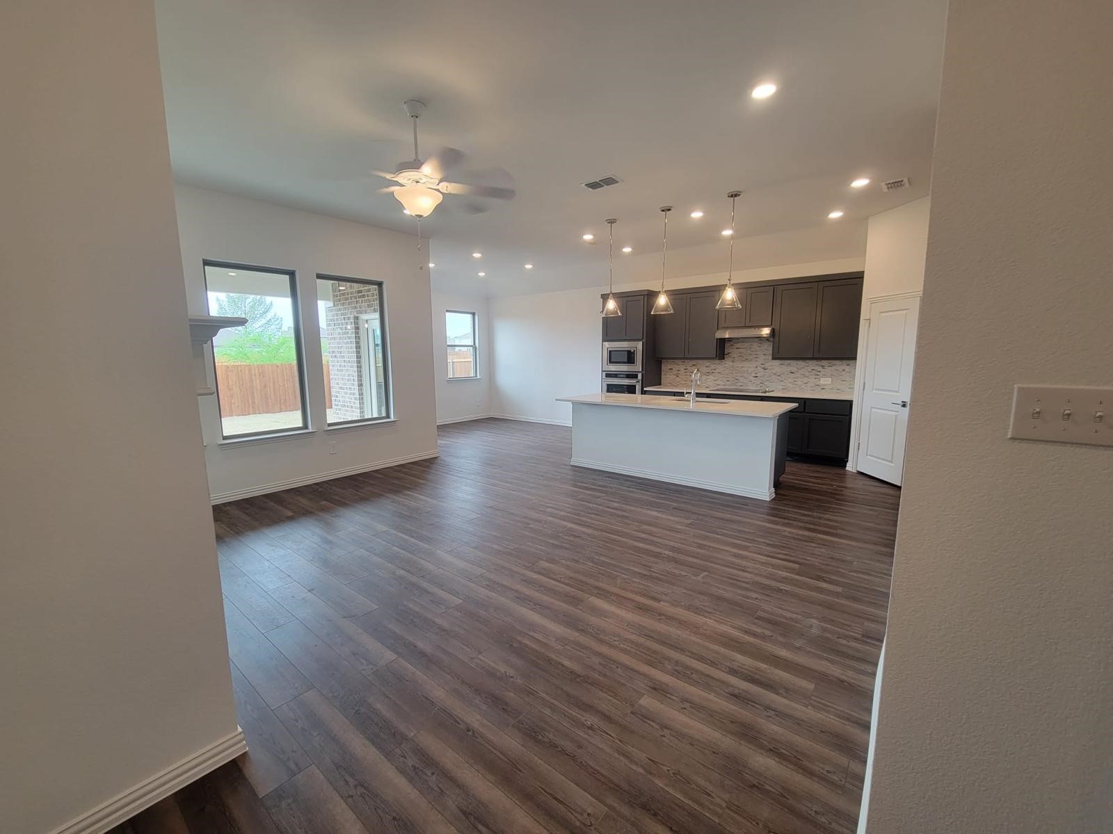 1633 Pine Valley Drive Fort Worth TX 76052