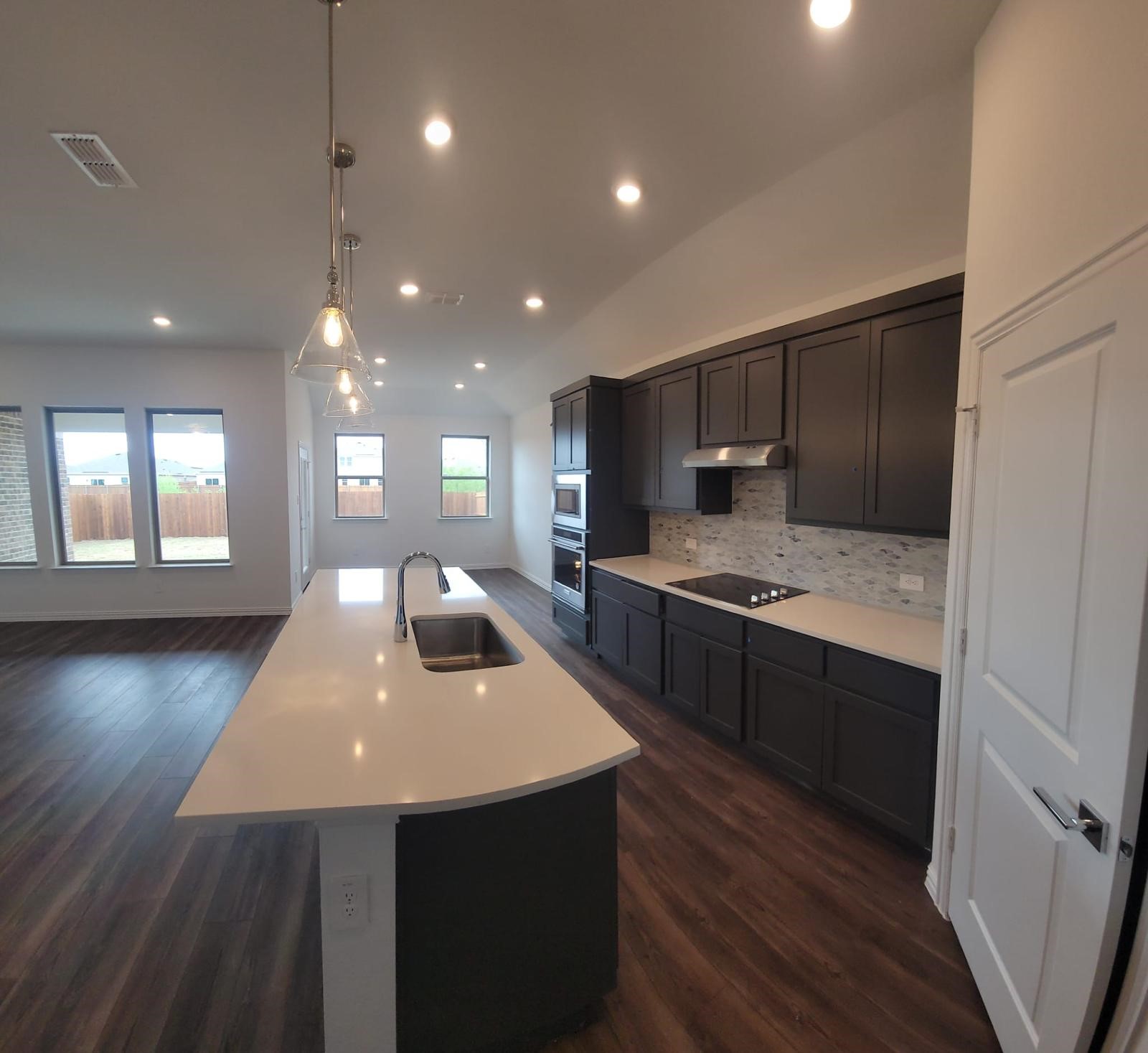 1633 Pine Valley Drive Fort Worth TX 76052