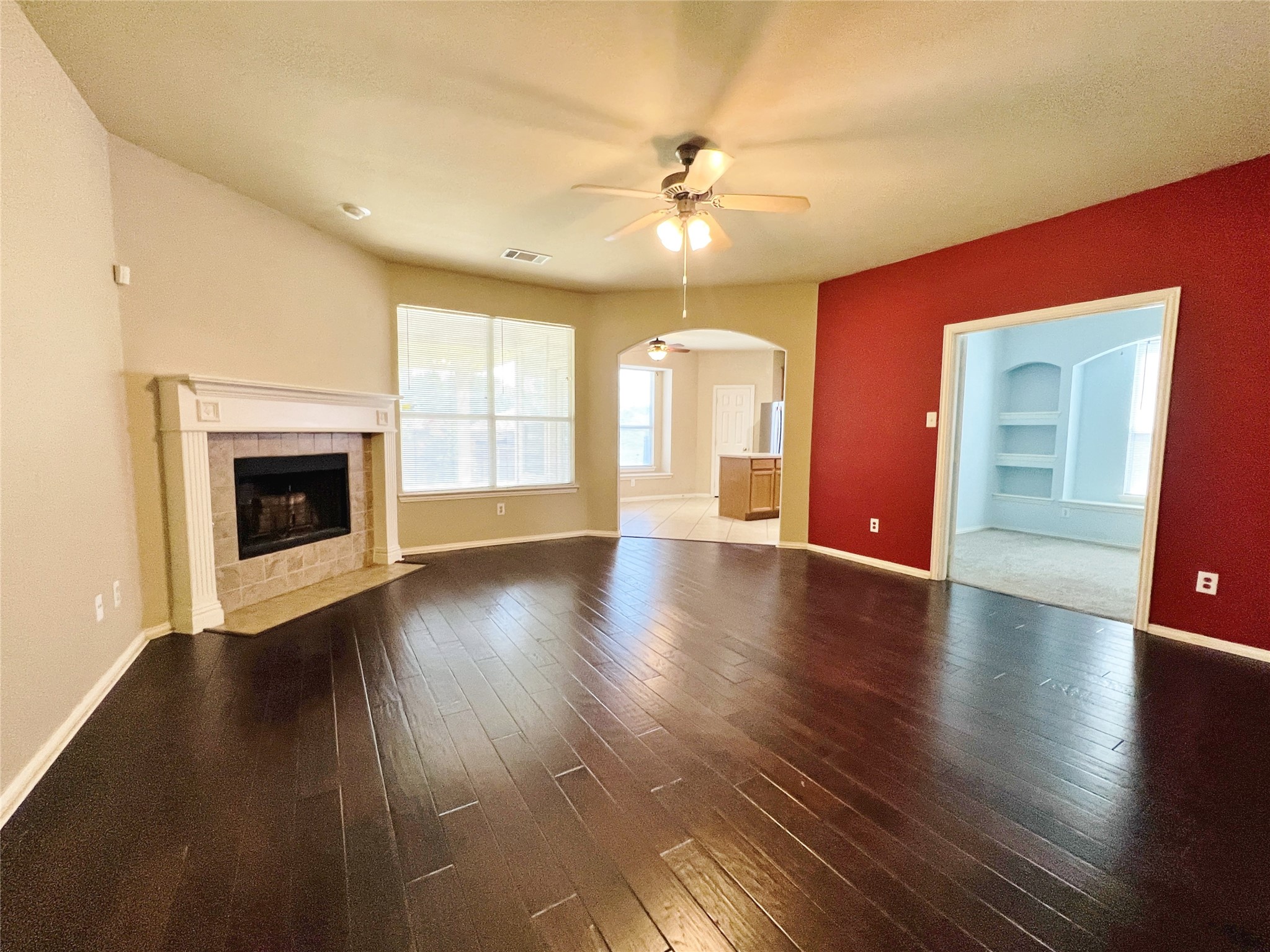 552 Kerry Street Crowley TX 76036