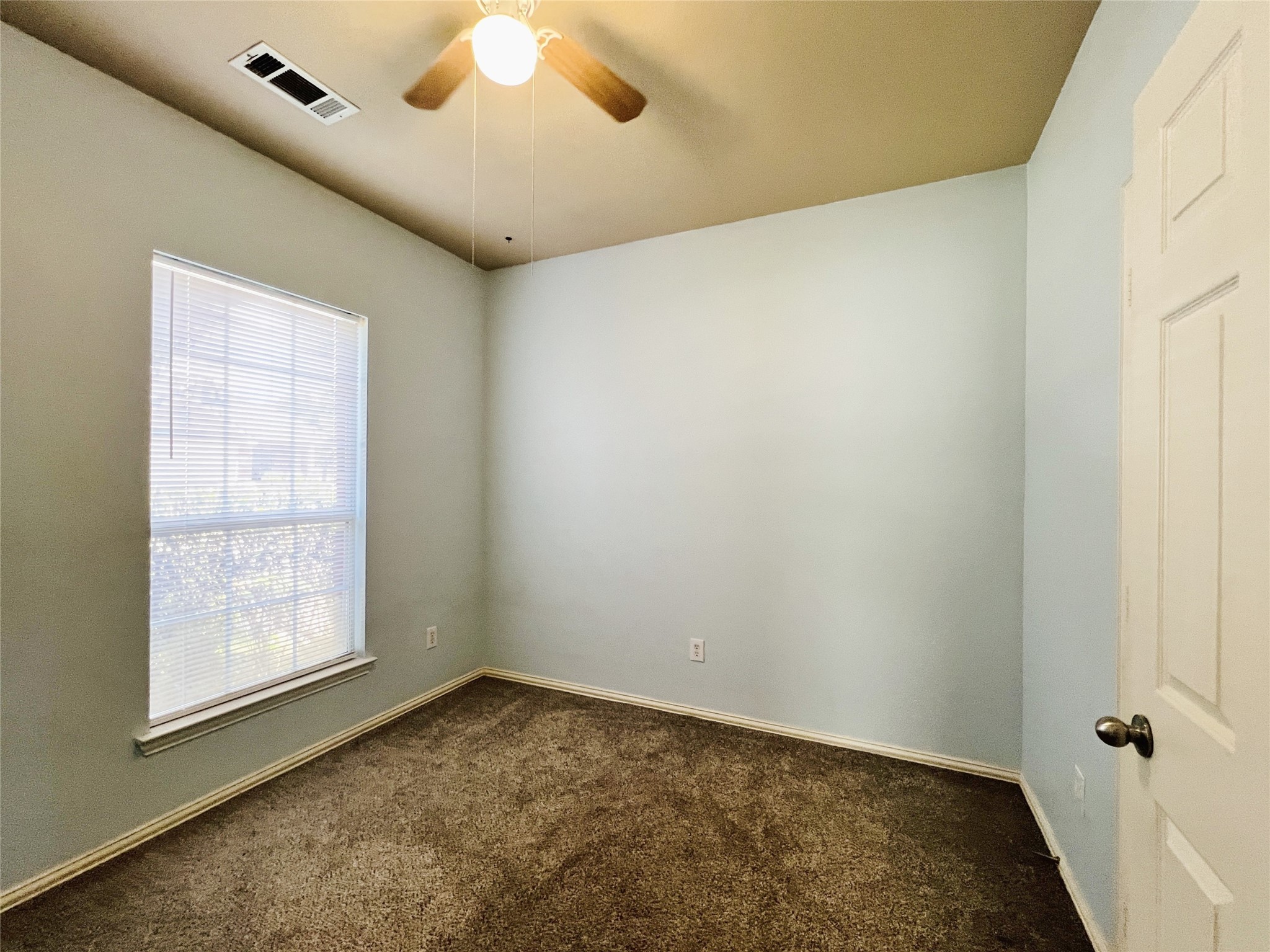 552 Kerry Street Crowley TX 76036