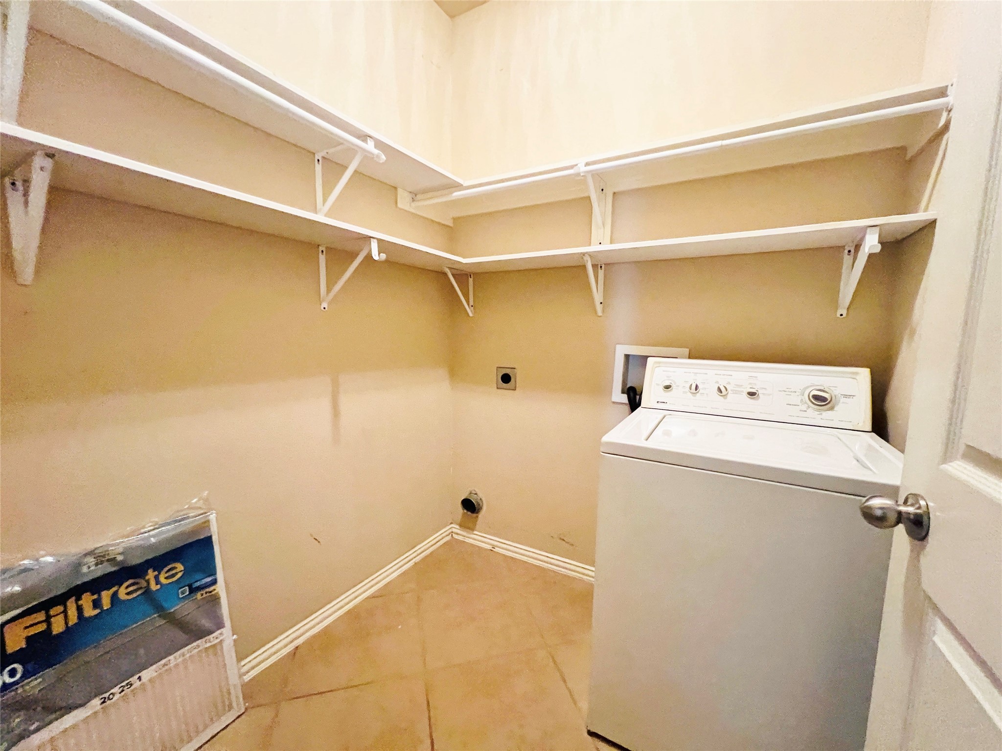 552 Kerry Street Crowley TX 76036