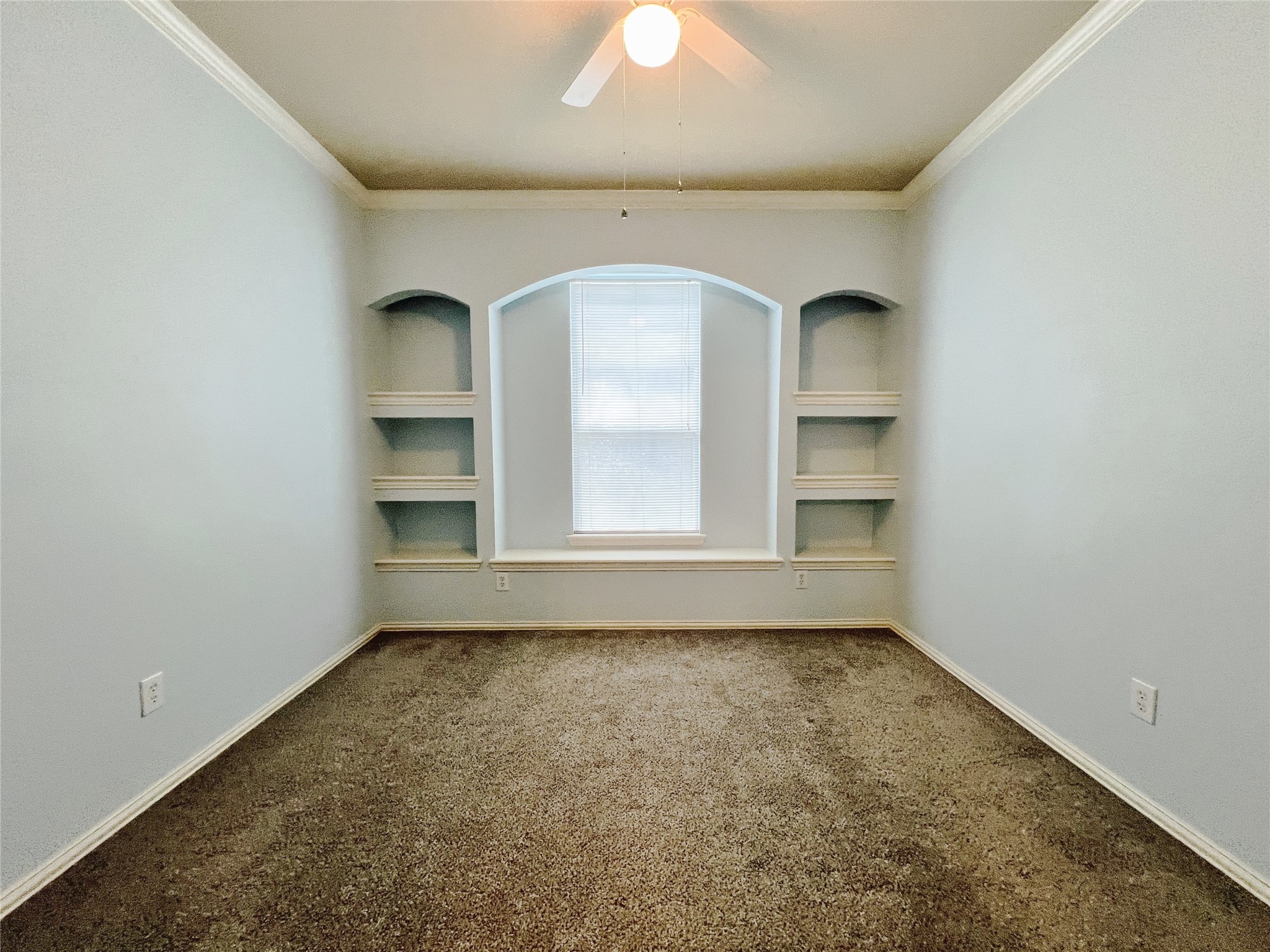 552 Kerry Street Crowley TX 76036