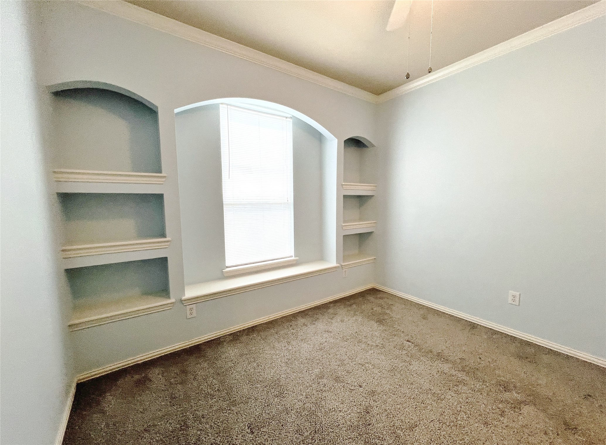 552 Kerry Street Crowley TX 76036