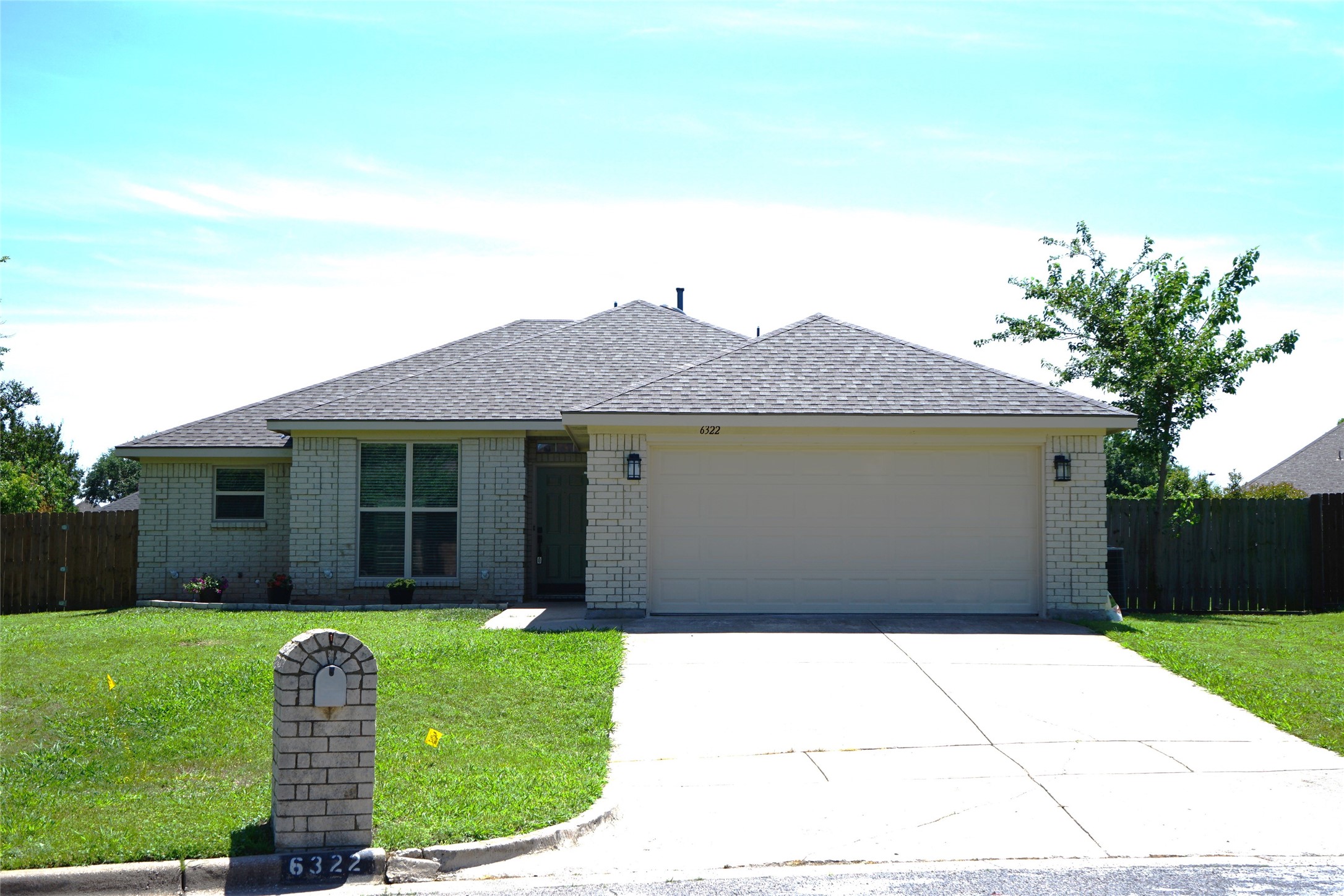 6322 Woolwich Drive Arlington TX 76001