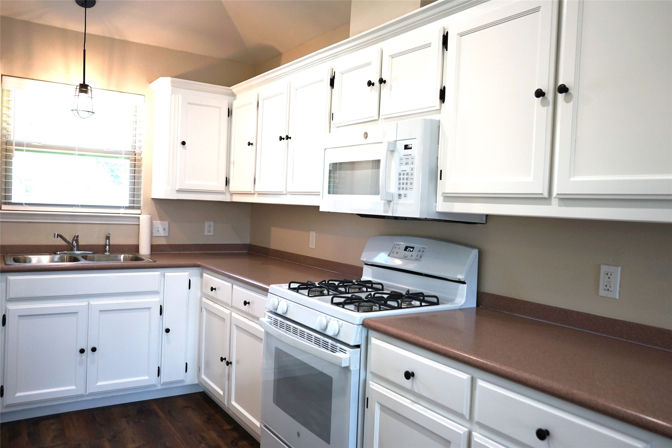 6322 Woolwich Drive Arlington TX 76001