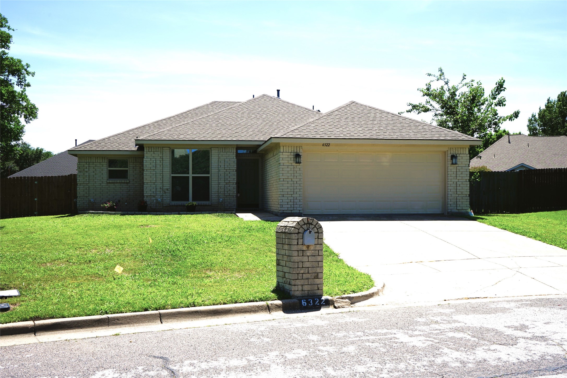 6322 Woolwich Drive Arlington TX 76001
