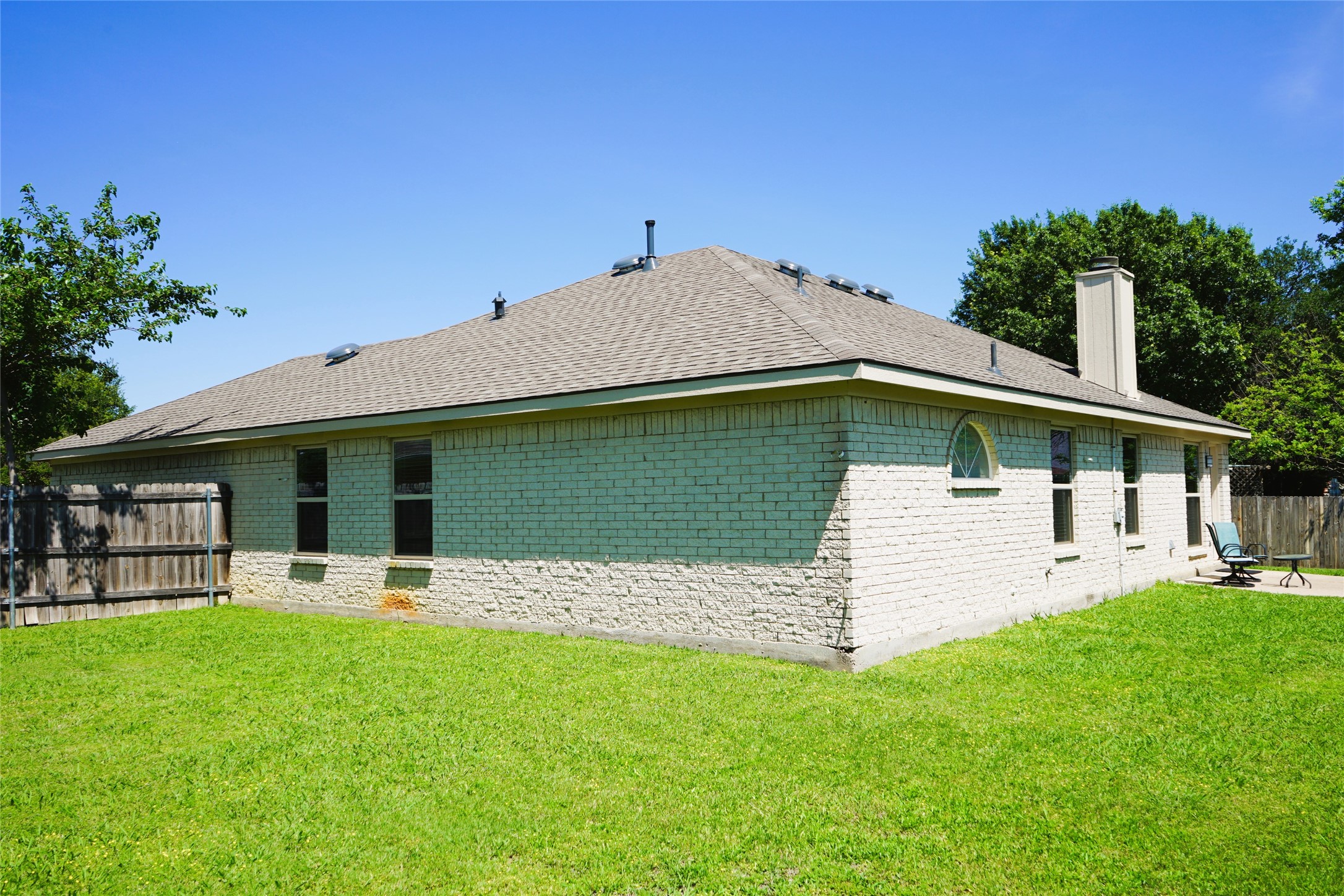 6322 Woolwich Drive Arlington TX 76001