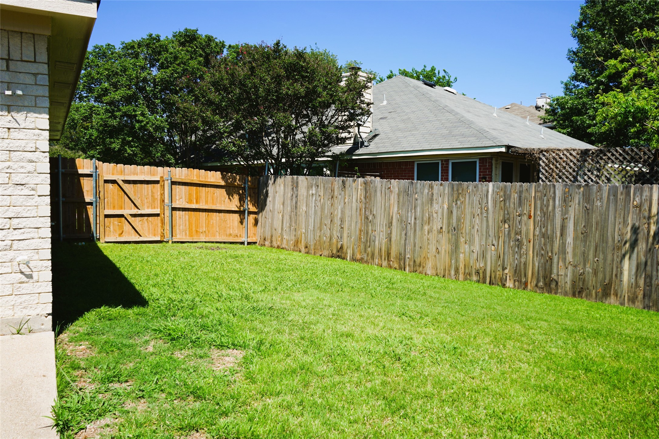 6322 Woolwich Drive Arlington TX 76001