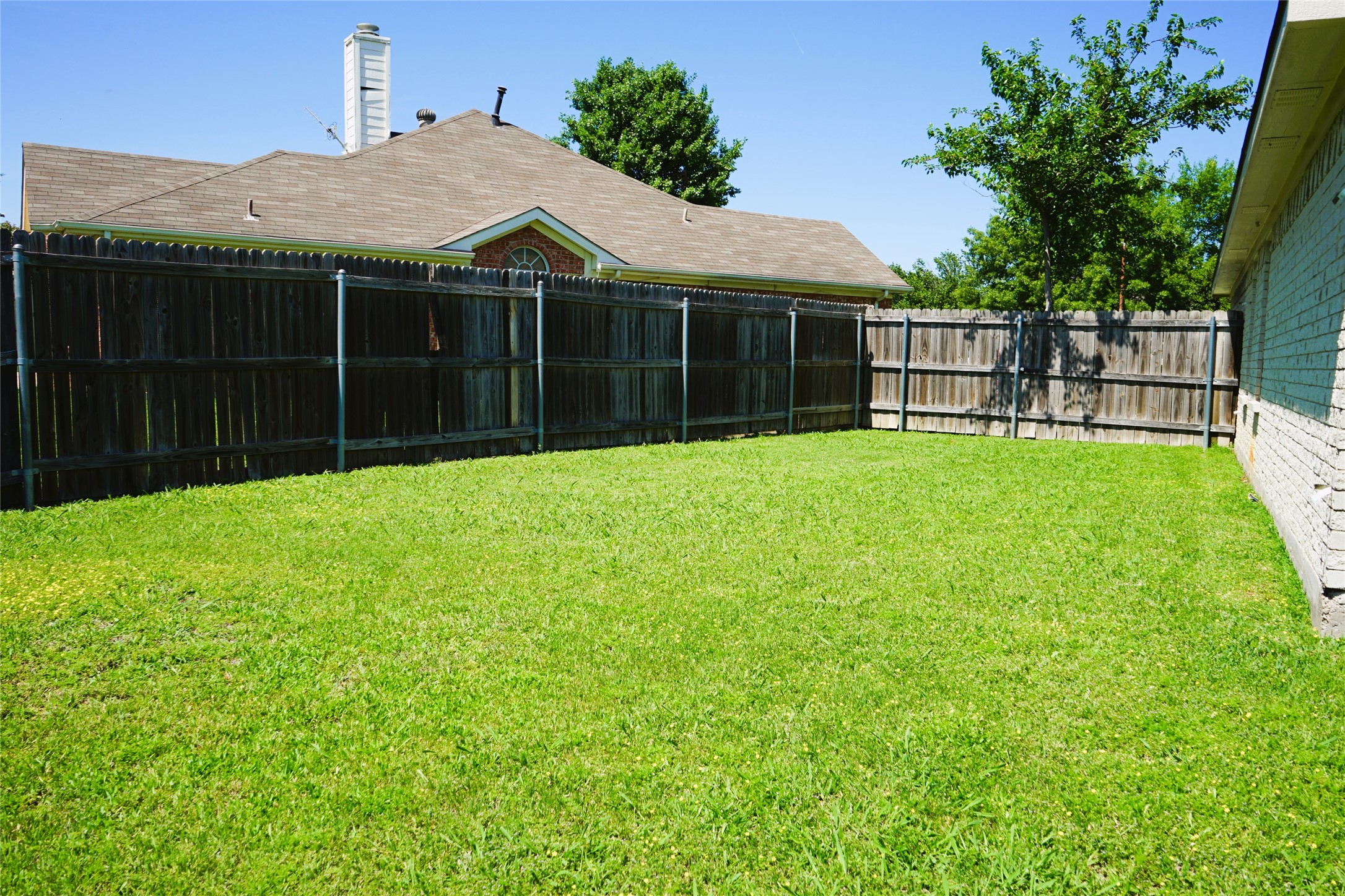 6322 Woolwich Drive Arlington TX 76001