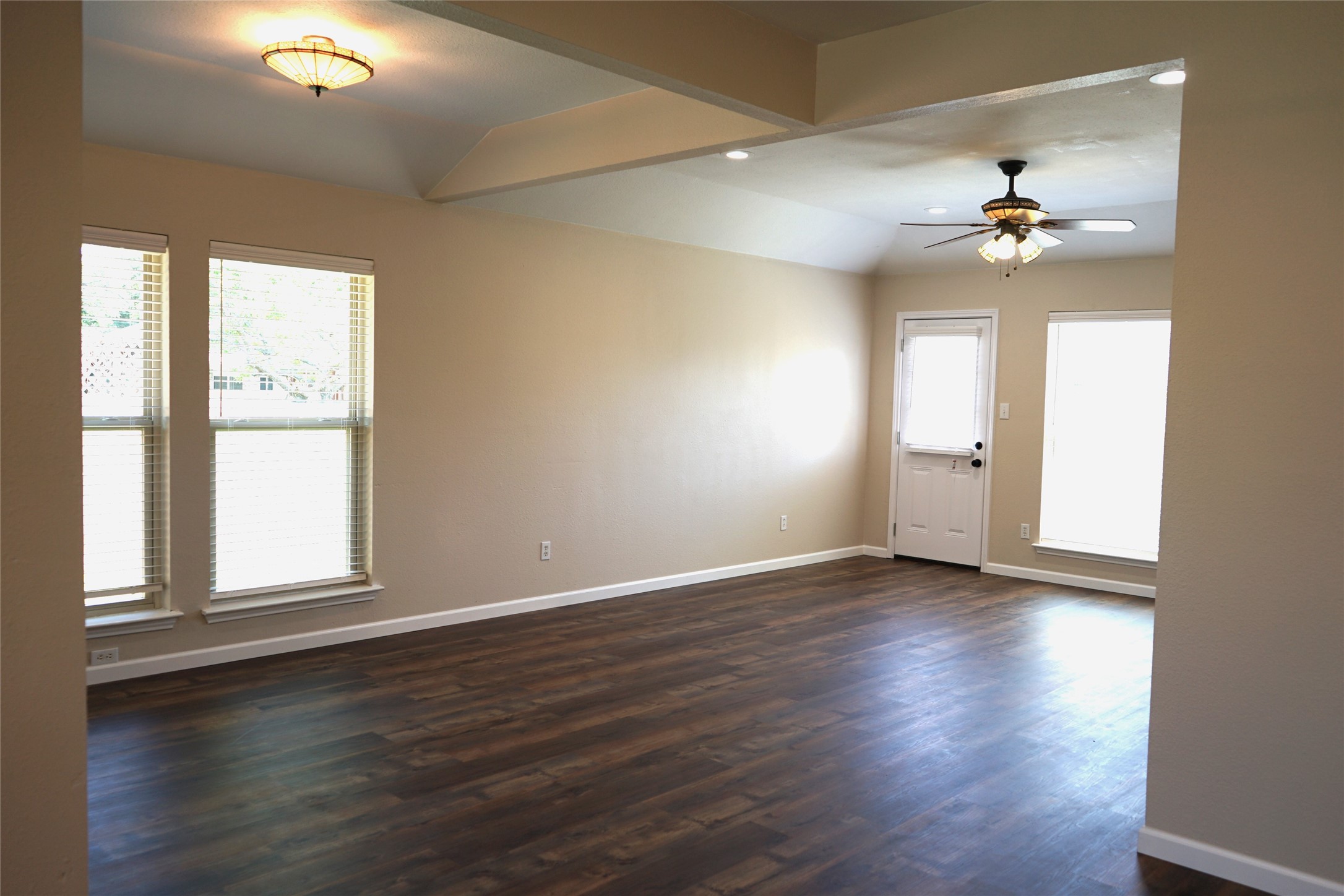 6322 Woolwich Drive Arlington TX 76001