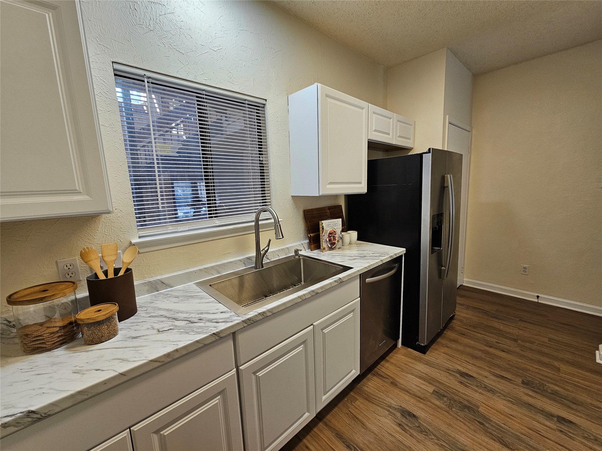 5550 Spring Valley Road Dallas TX 75254
