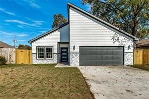 823 E Arlington Avenue Fort Worth TX 76104