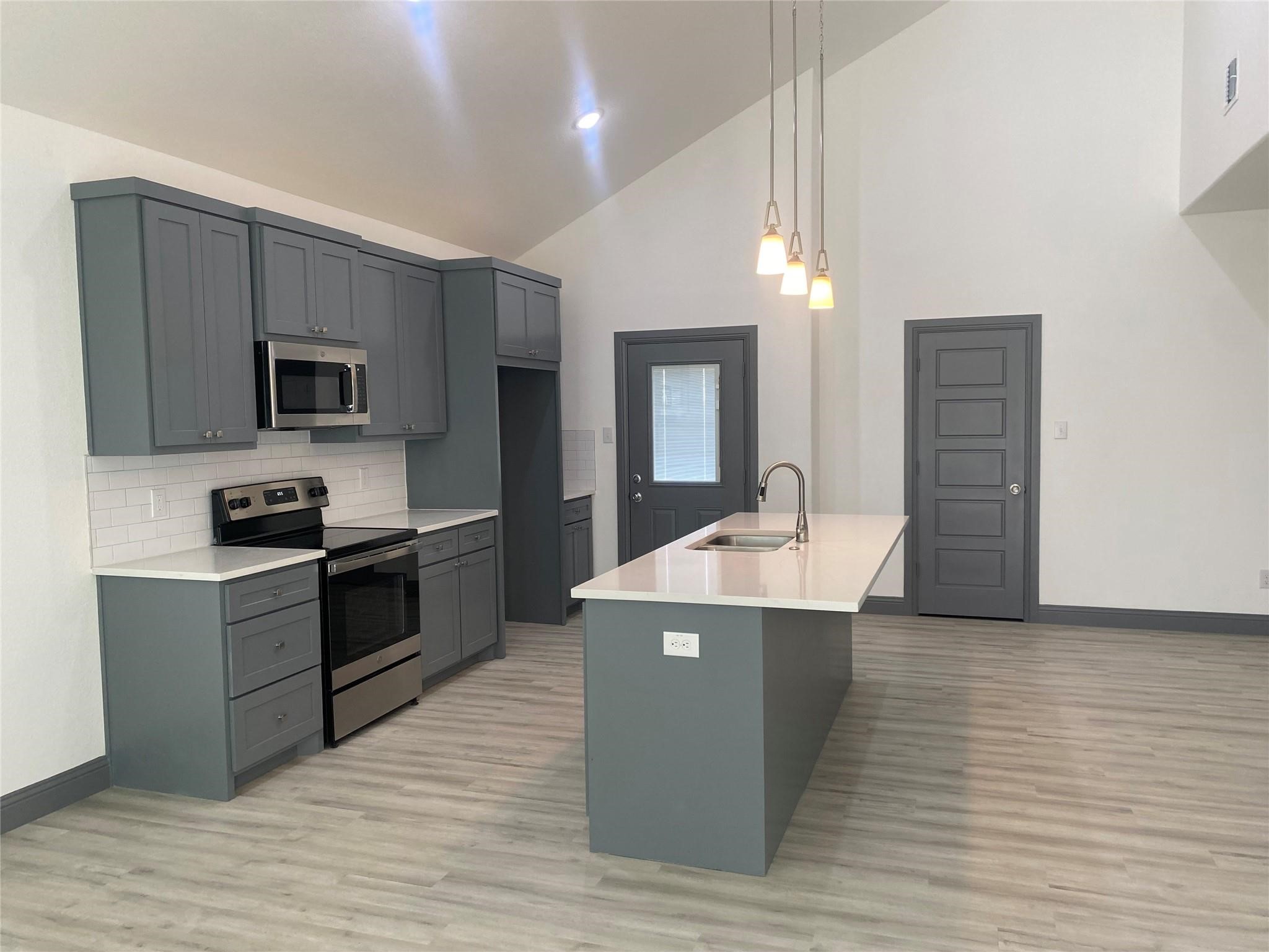 823 E Arlington Avenue Fort Worth TX 76104