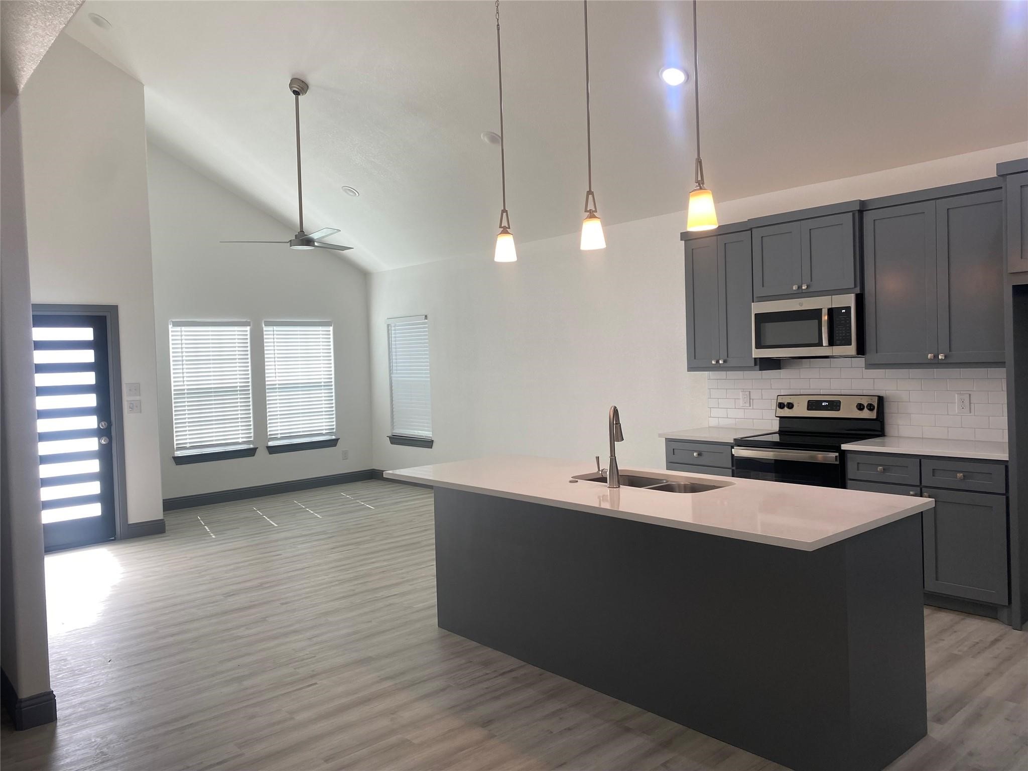 823 E Arlington Avenue Fort Worth TX 76104