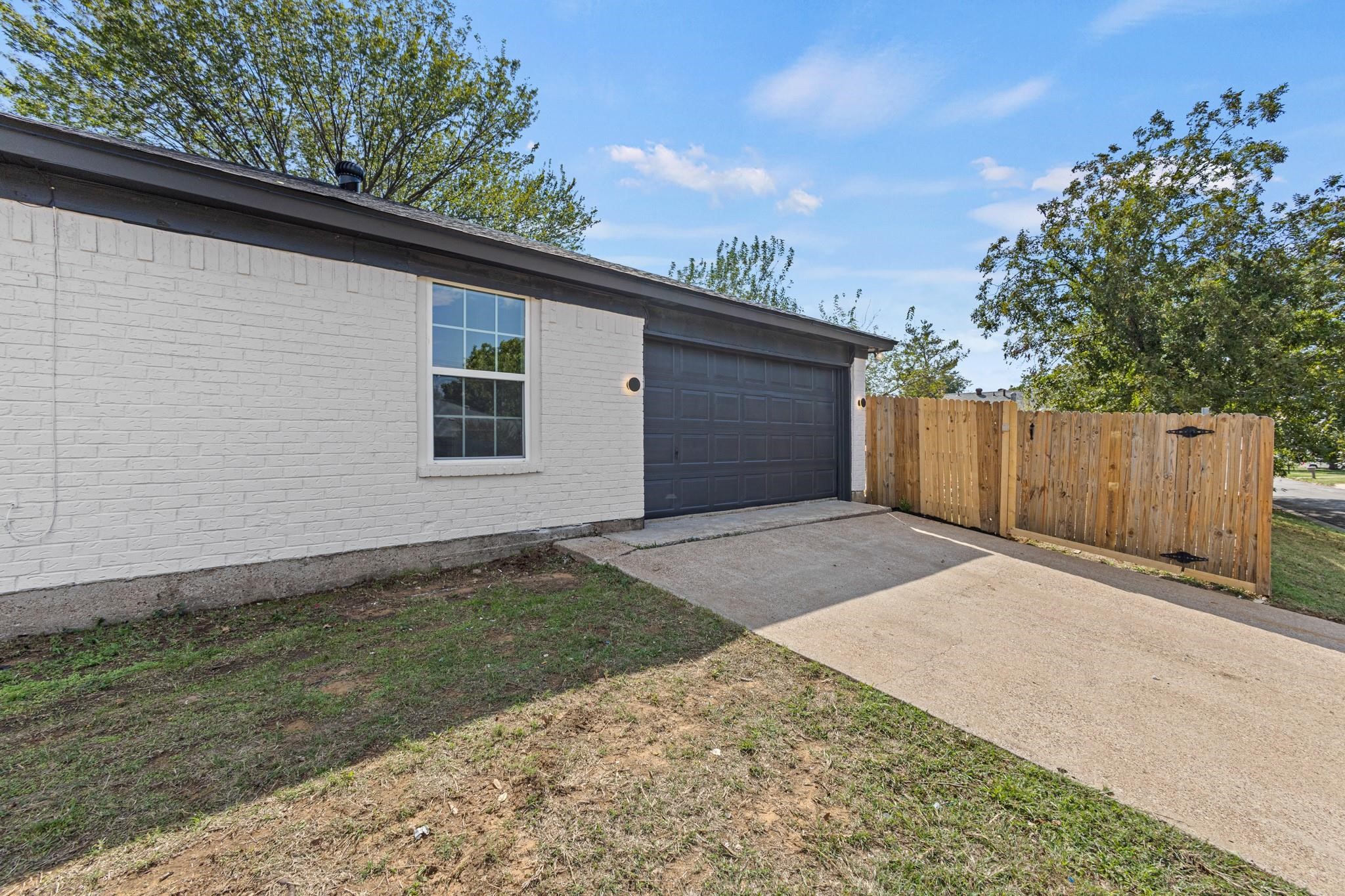 6000 Cool Springs Drive Arlington TX 76001