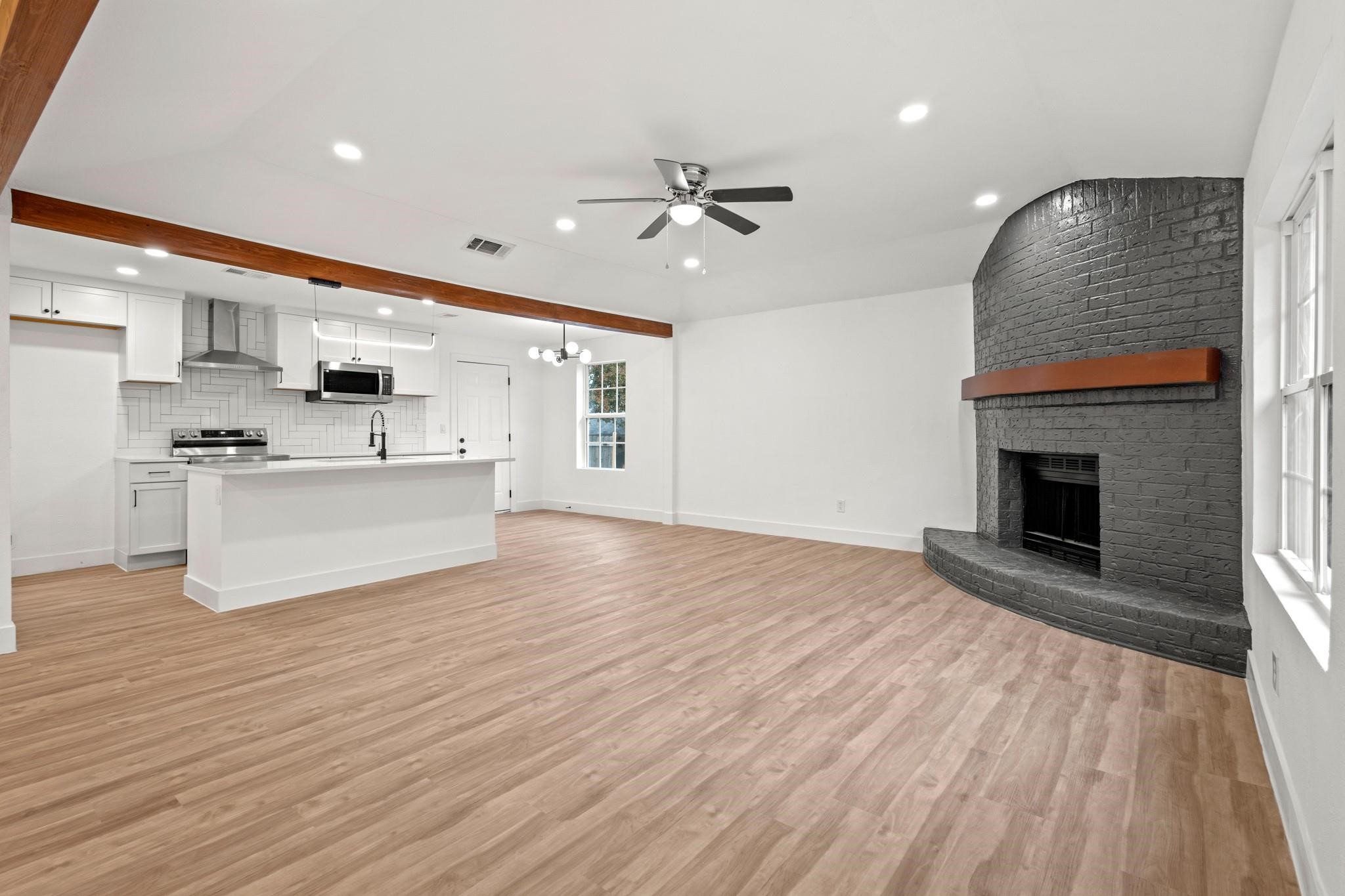 6000 Cool Springs Drive Arlington TX 76001