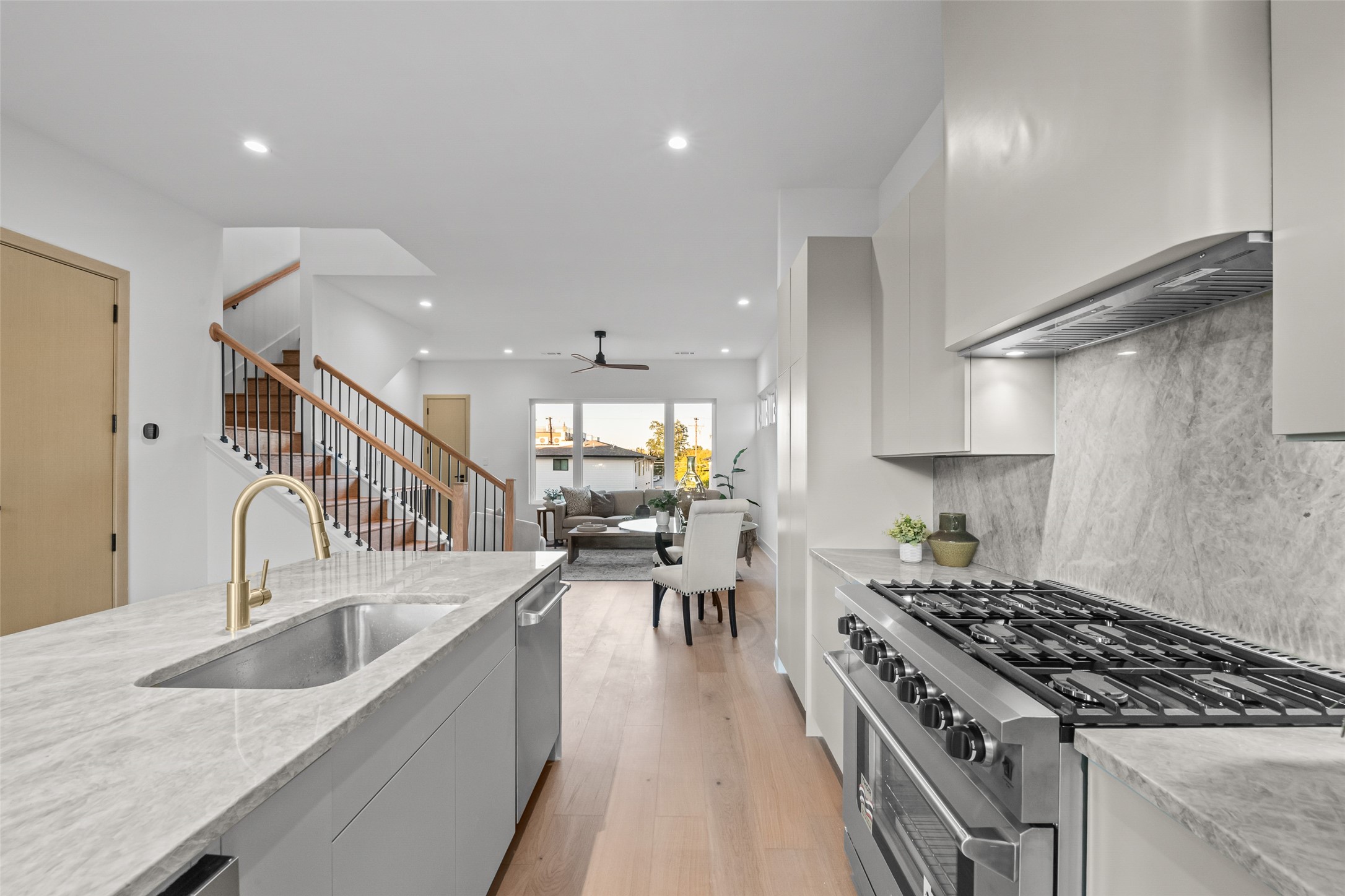 1514 Holly Avenue Dallas TX 75204