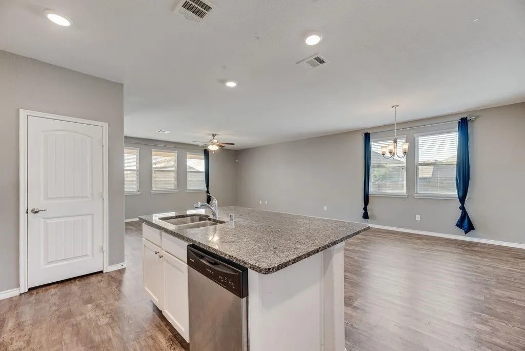633 Bassett Hall Road Fate TX 75189