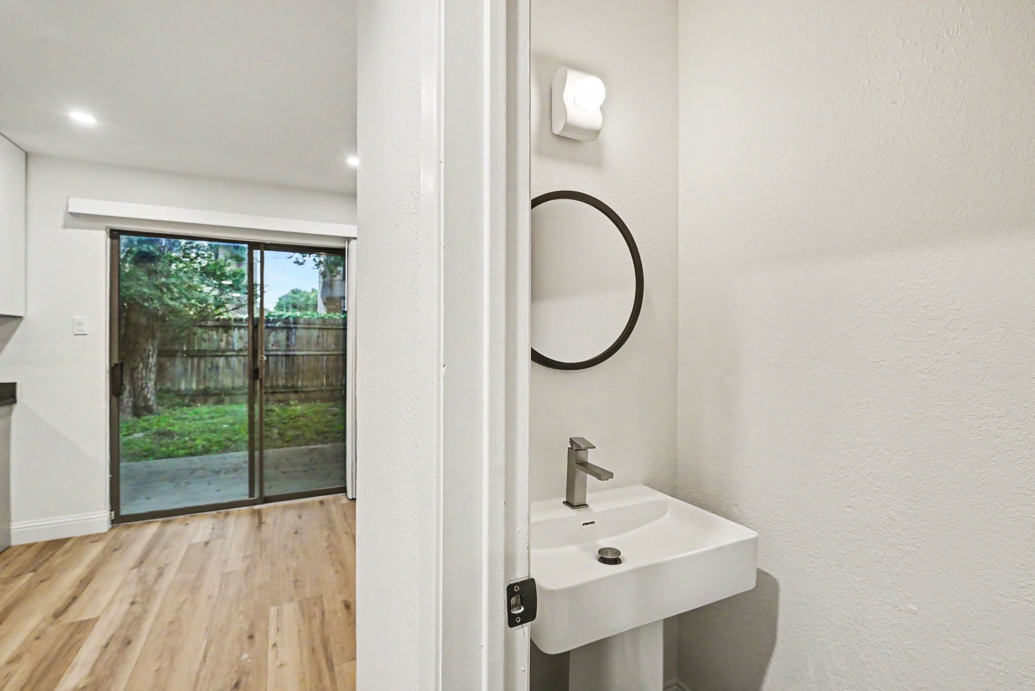 2101 Mistletoe Avenue Fort Worth TX 76110