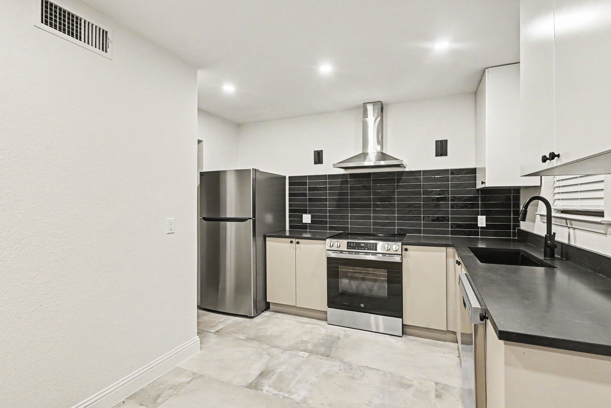 2101 Mistletoe Avenue Fort Worth TX 76110