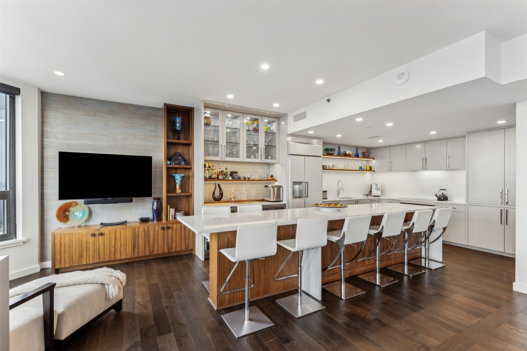 3030 Mckinney Avenue Dallas TX 75204