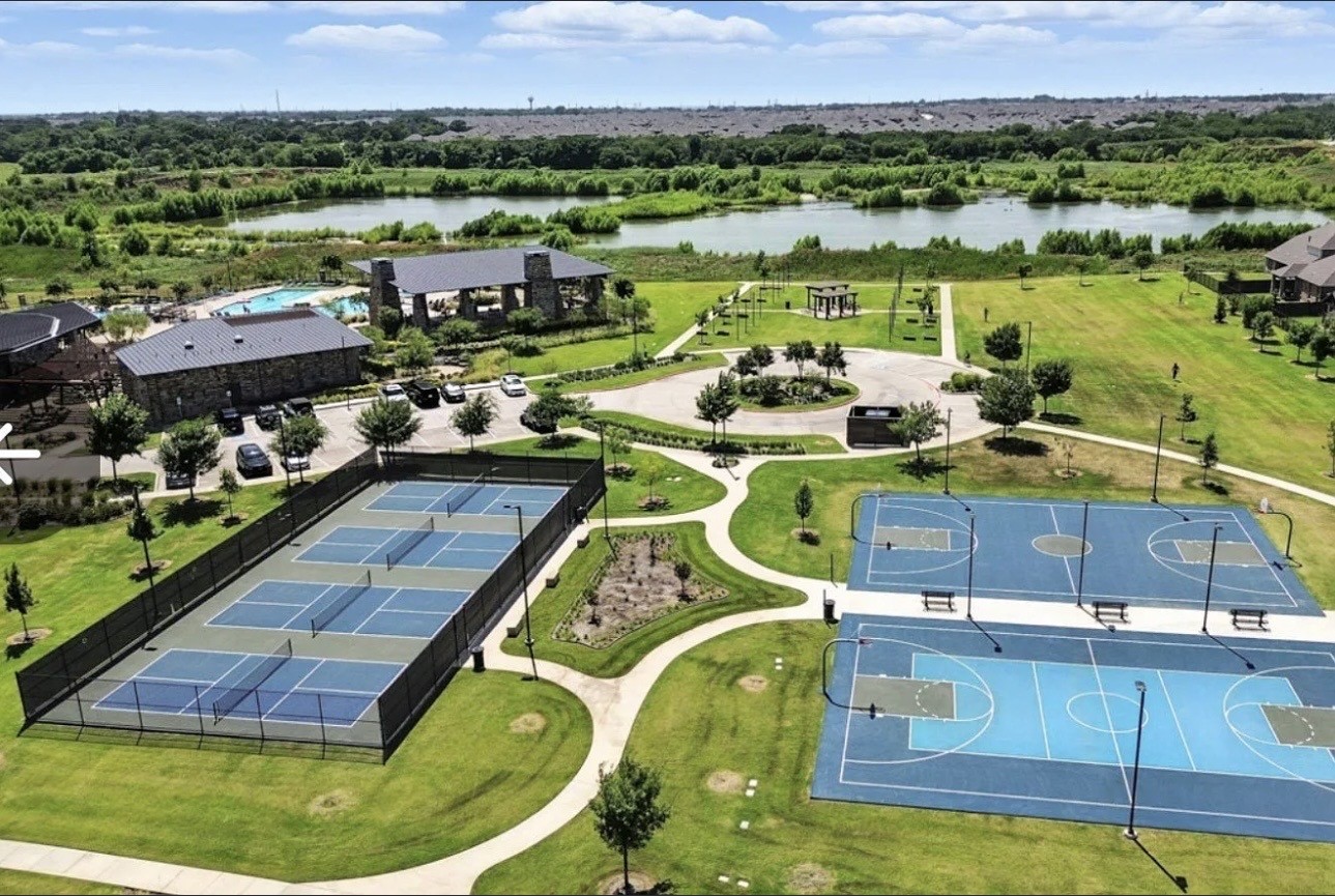 9809 Gooseneck Drive Aubrey TX 76227