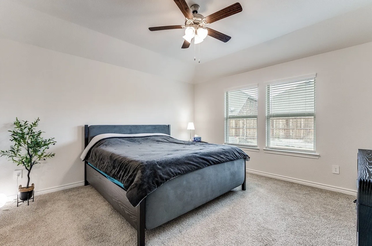 9809 Gooseneck Drive Aubrey TX 76227
