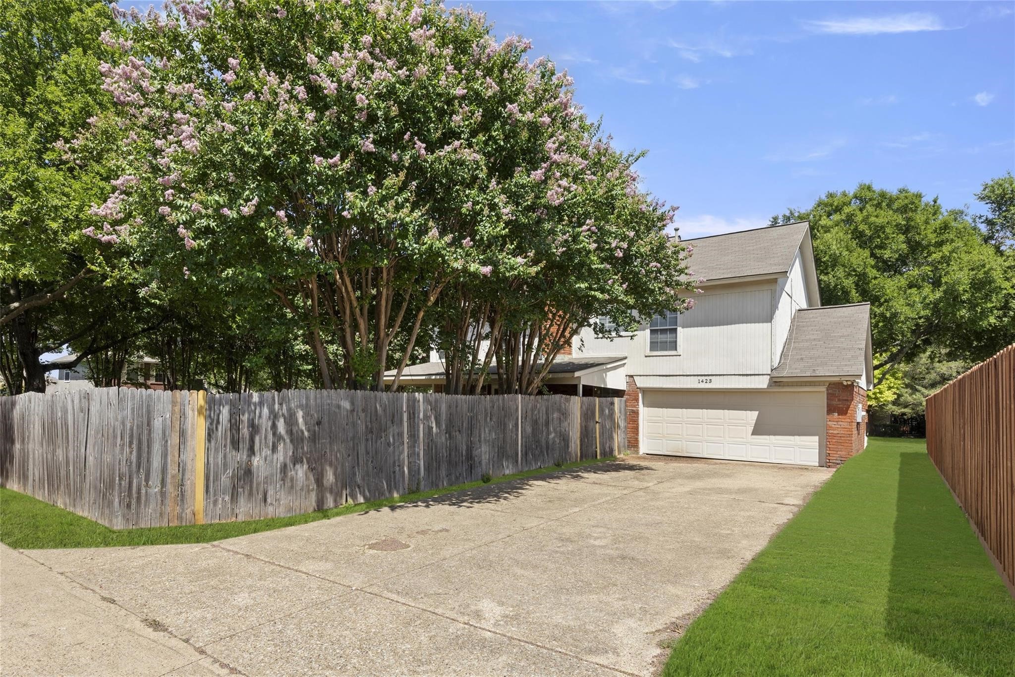 1423 Holveck Drive Cedar Hill TX 75104