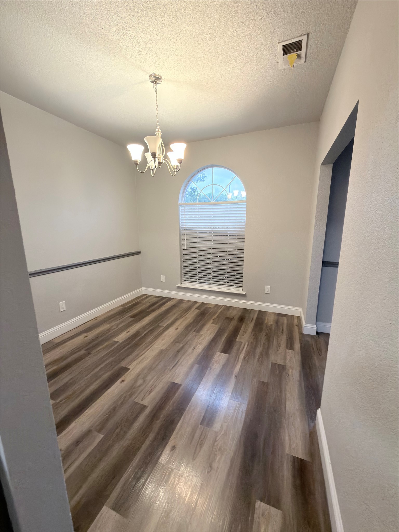 807 Burr Oak Drive Lewisville TX 75067