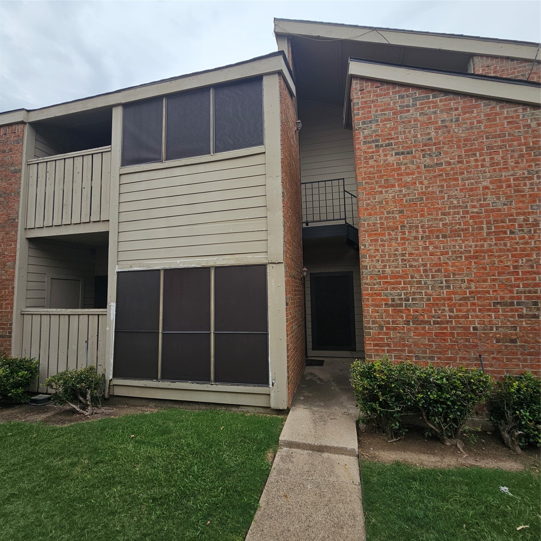 9600 Royal Dallas TX 75243
