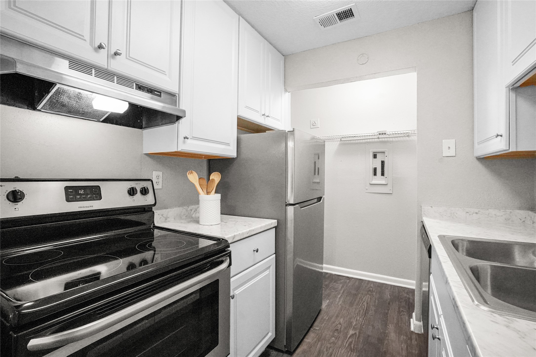 4502 Gaston Avenue Dallas TX 75246