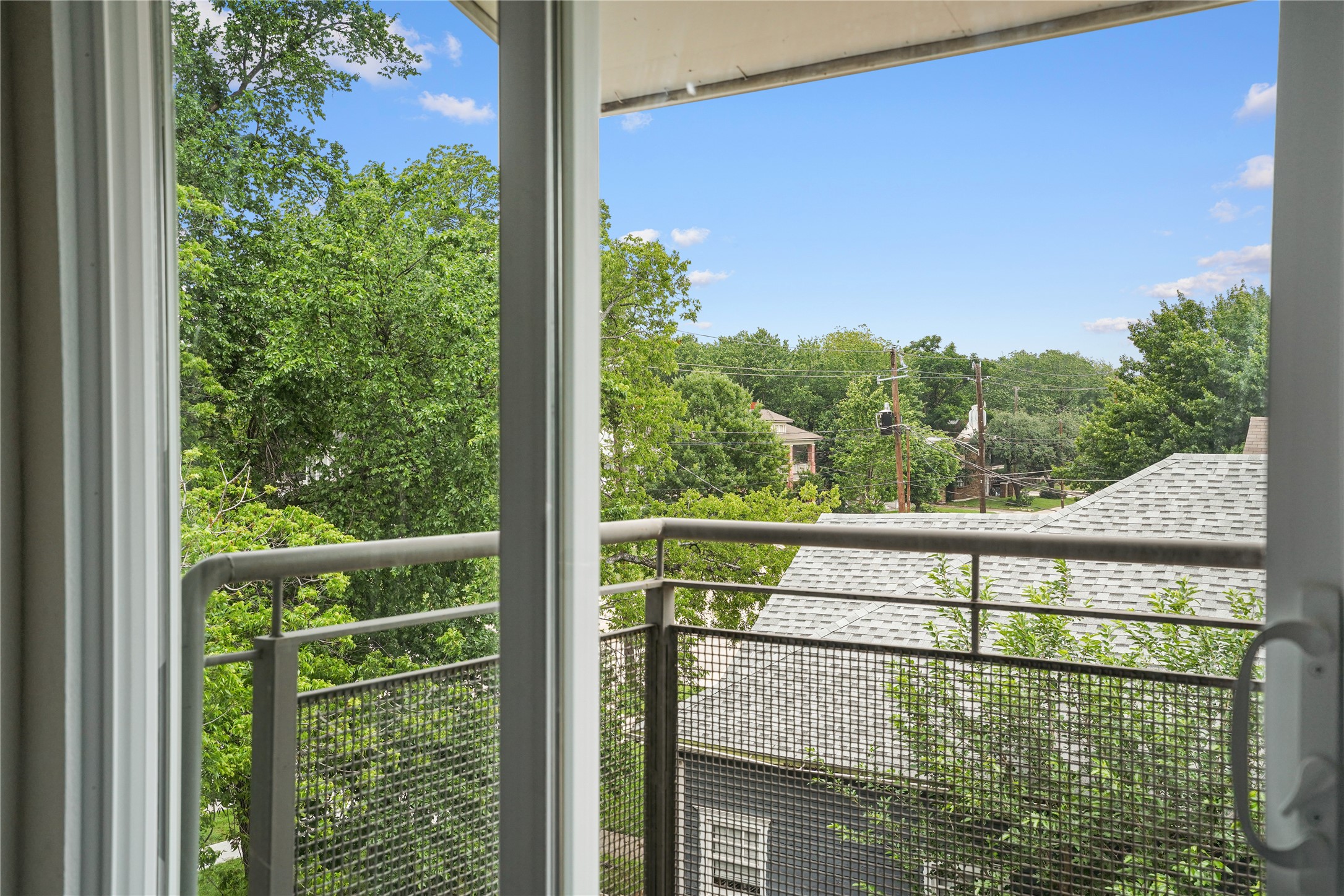 4502 Gaston Avenue Dallas TX 75246