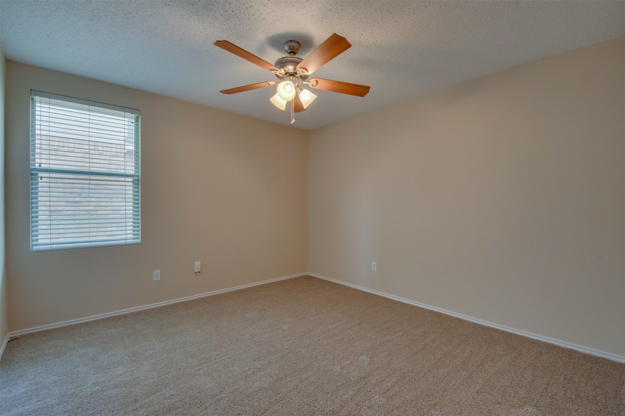 3833 Foxhound Lane Fort Worth TX 76123