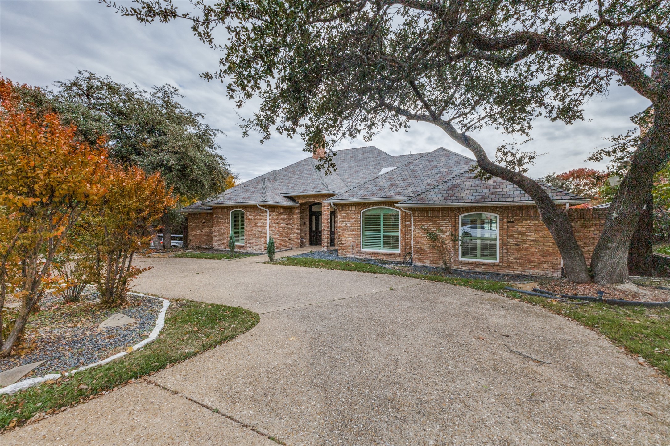 5738 Deseret Trail Dallas TX 75252