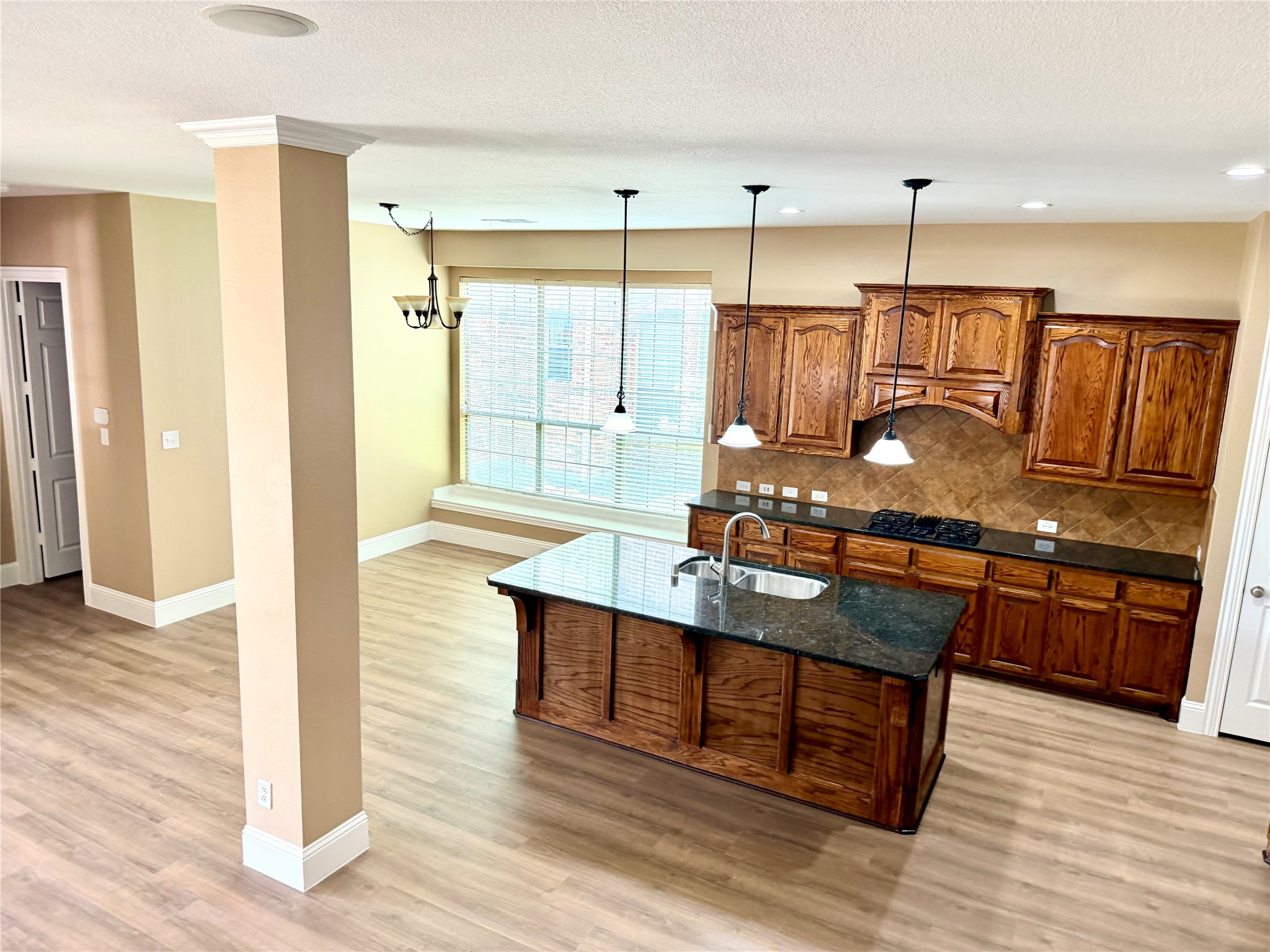 509 S Hampton Court Lewisville TX 75056